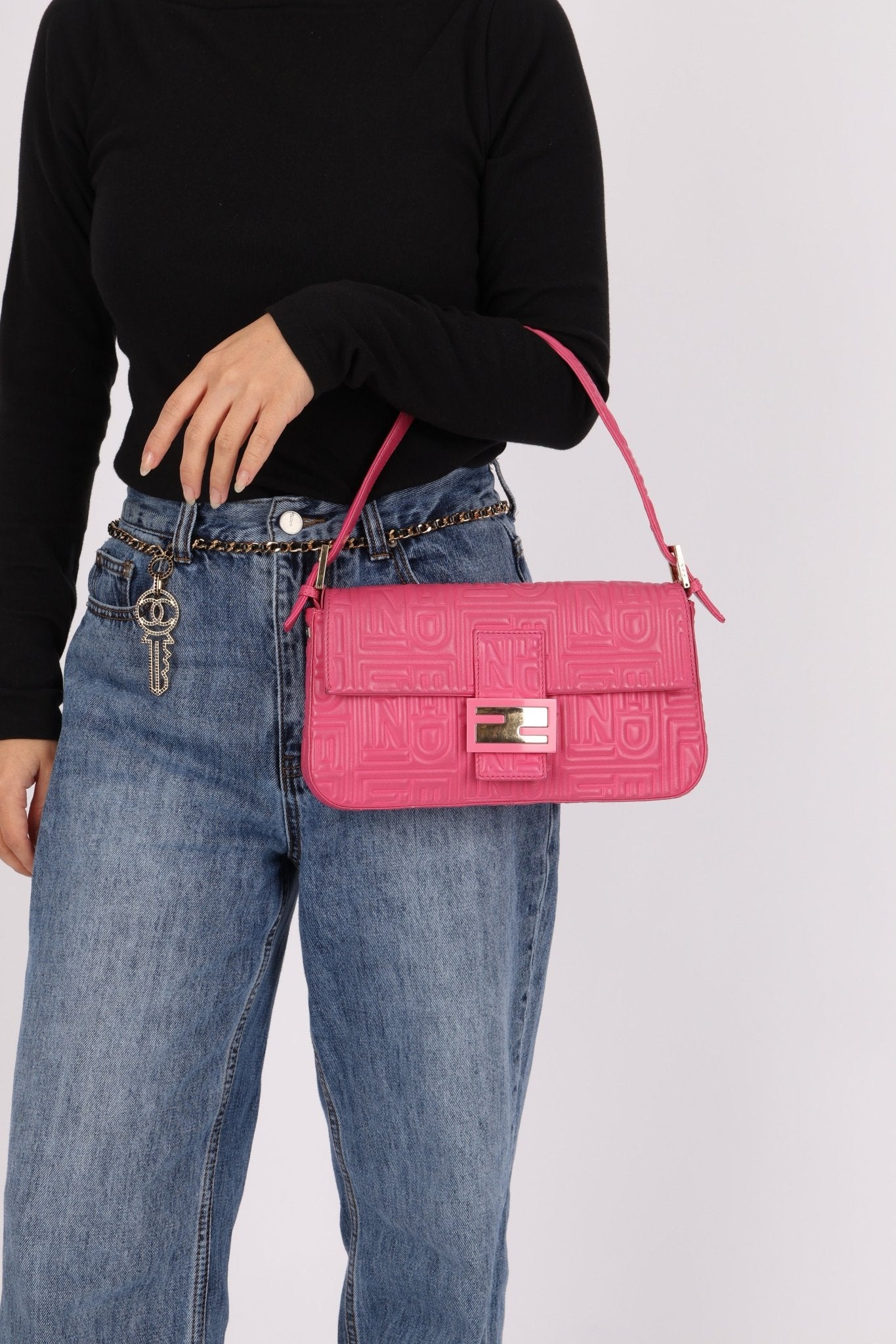 Fendi Fuchsia Logo Lambskin Embossed Baguette - FashioNica
