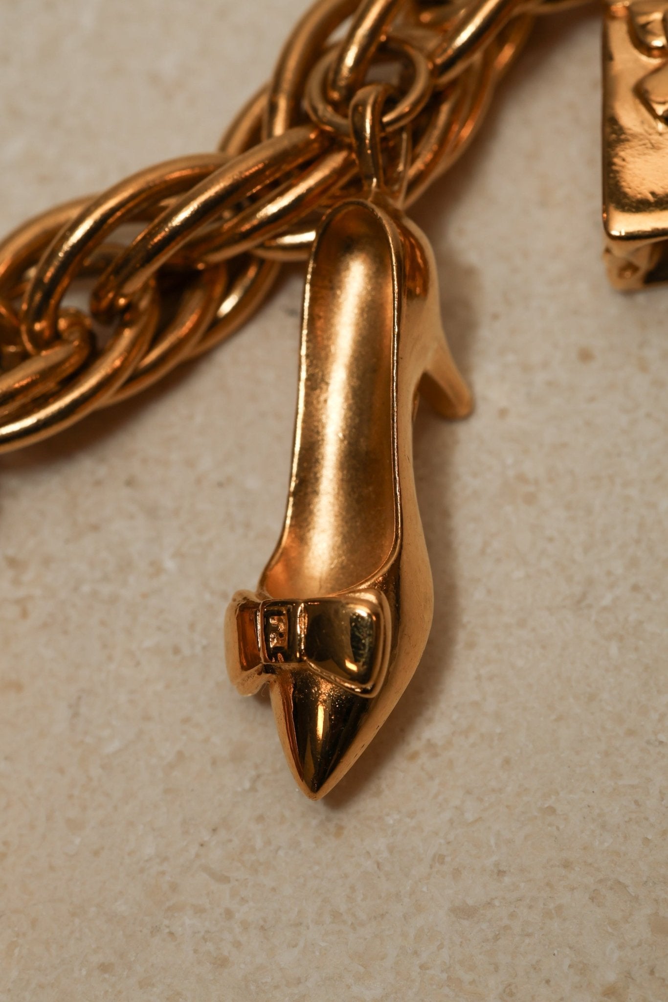 Fendi Iconic Charms Necklace - FashioNica