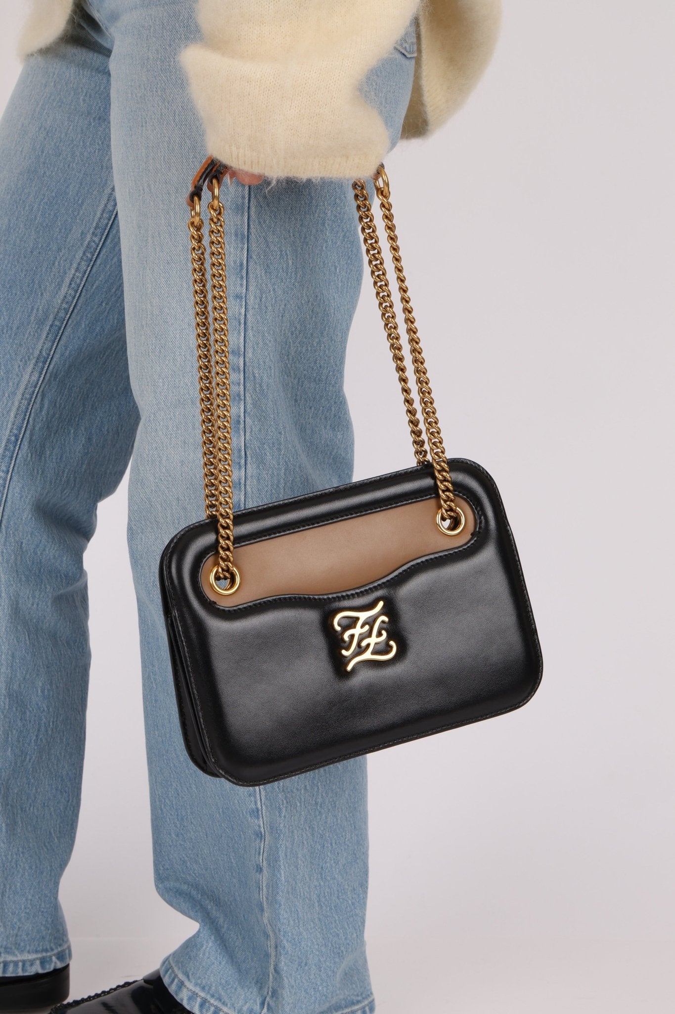 Fendi Leather Black Karligraphy Pocket Chain Bag - FashioNica