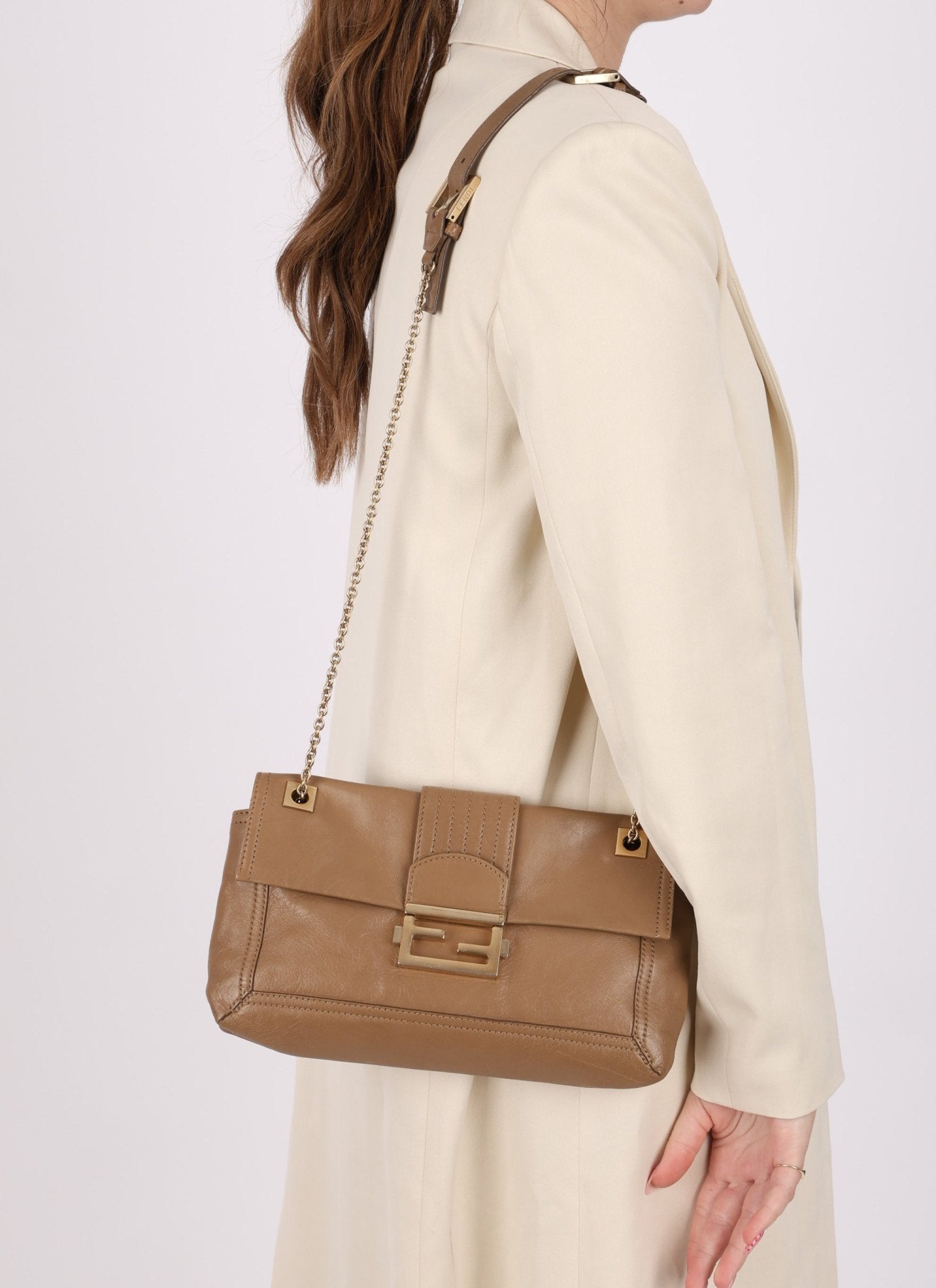 Fendi Leather Chain Baguette - FashioNica