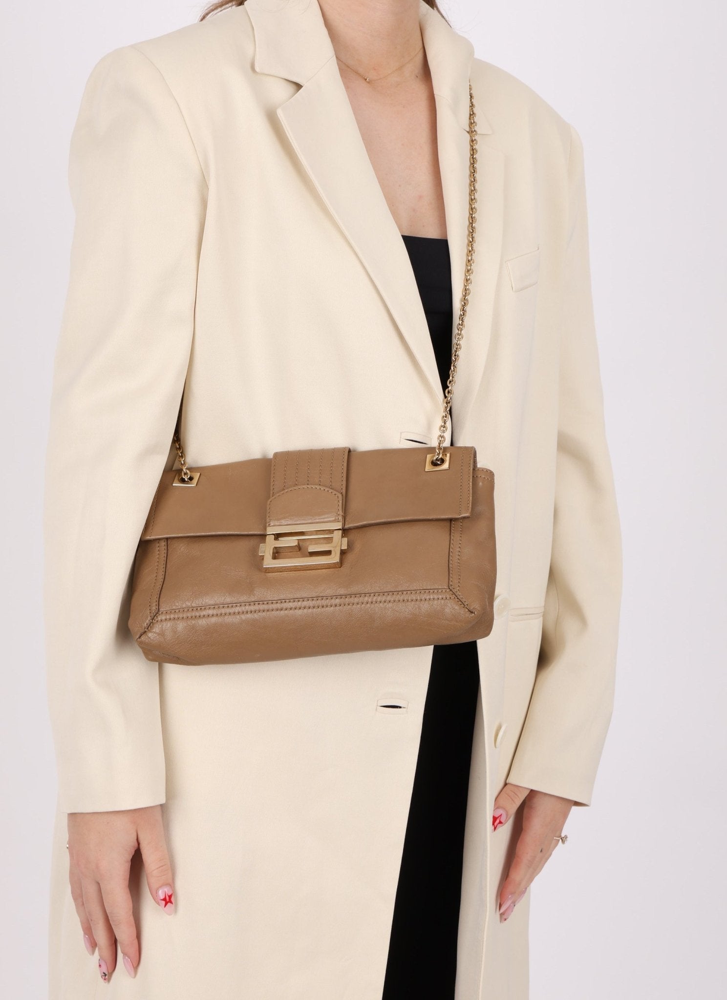 Fendi Leather Chain Baguette - FashioNica