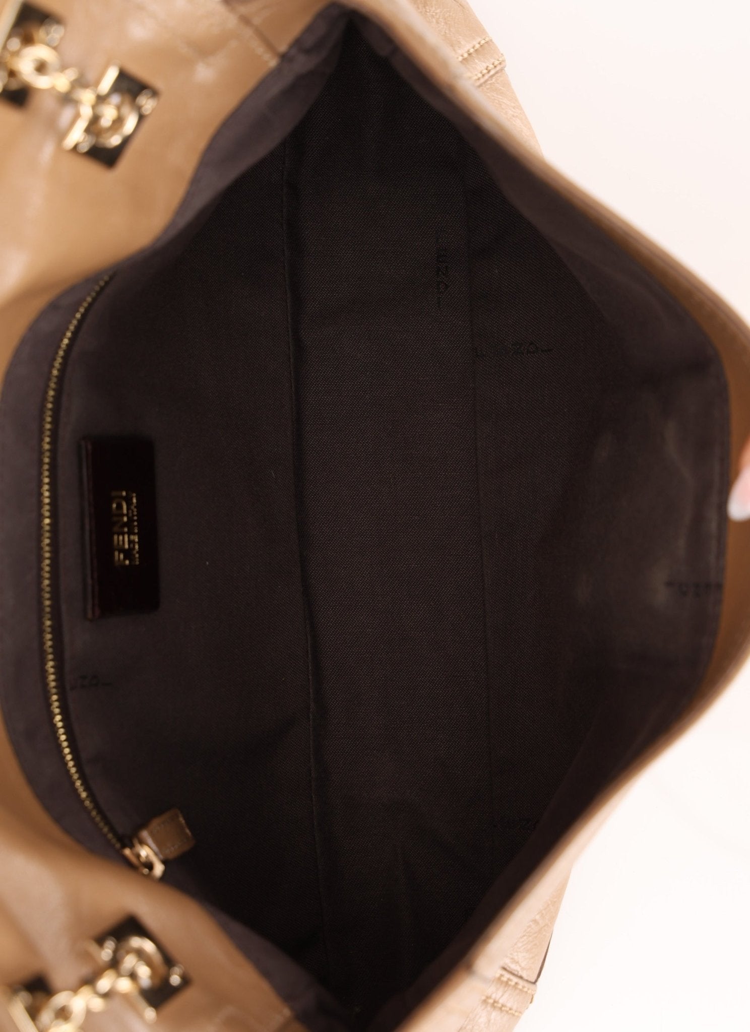 Fendi Leather Chain Baguette - FashioNica