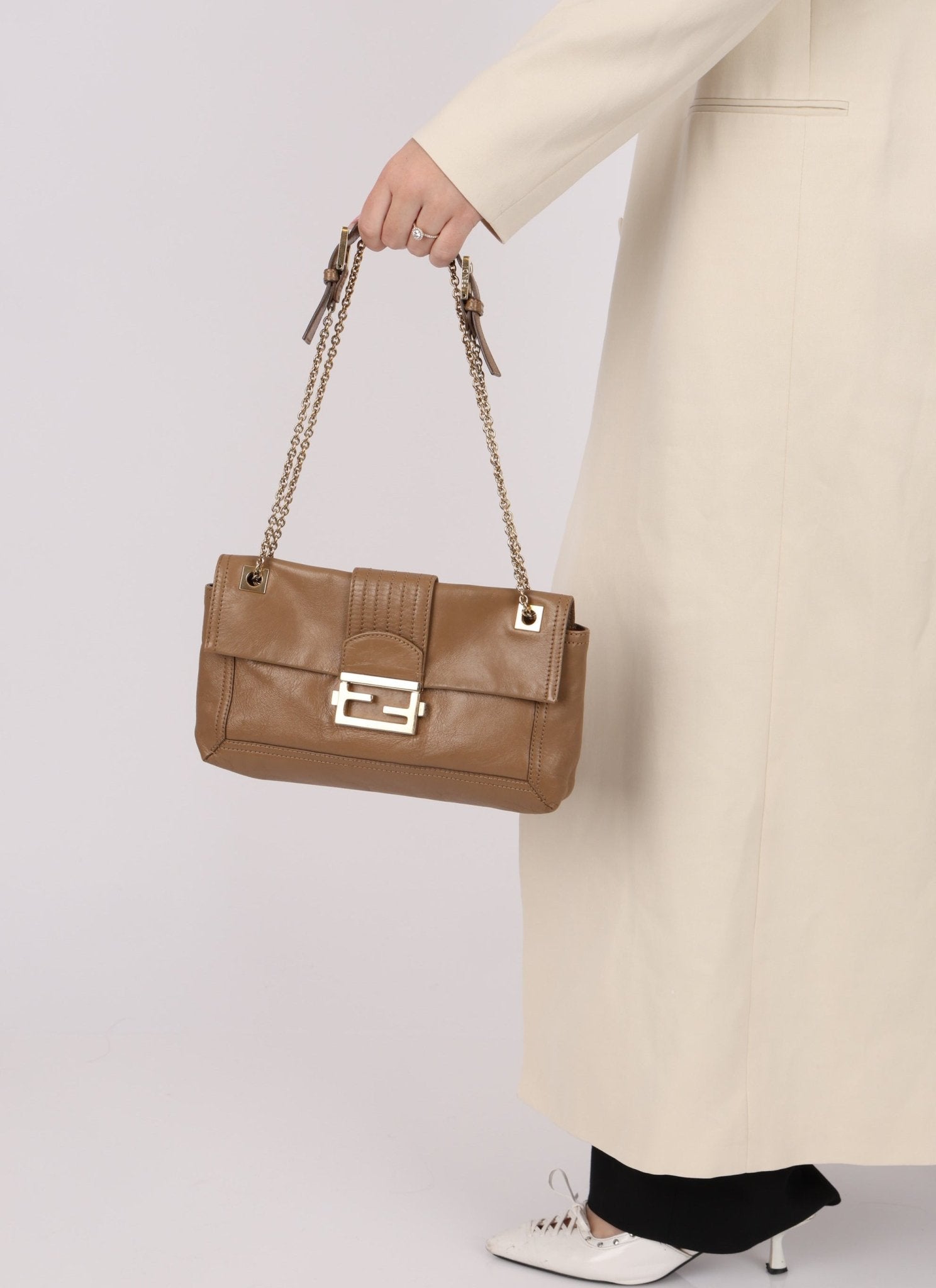 Fendi Leather Chain Baguette - FashioNica