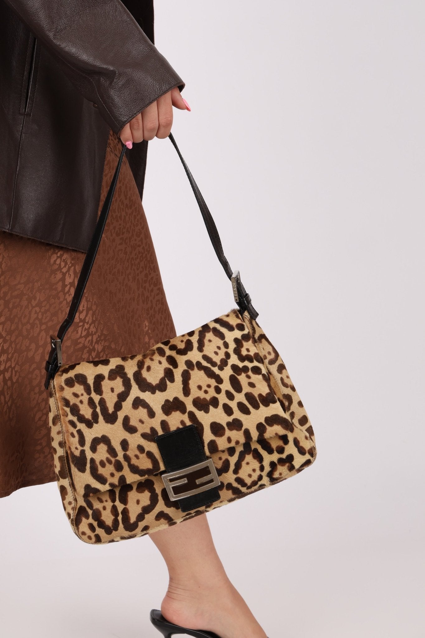 Fendi Leopard Print Ponyhair Mamma Baguette - FashioNica