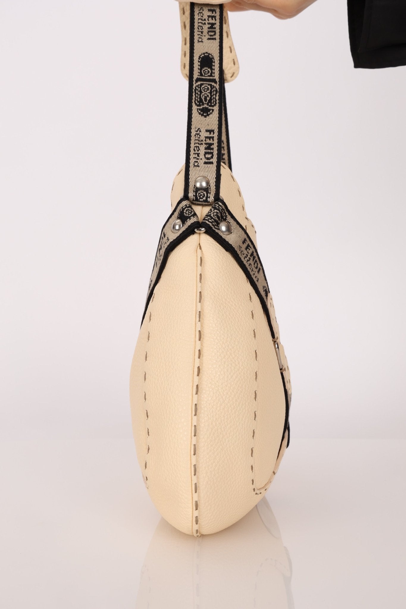 Fendi Selleria Buckle Grained Leather Hobo - FashioNica