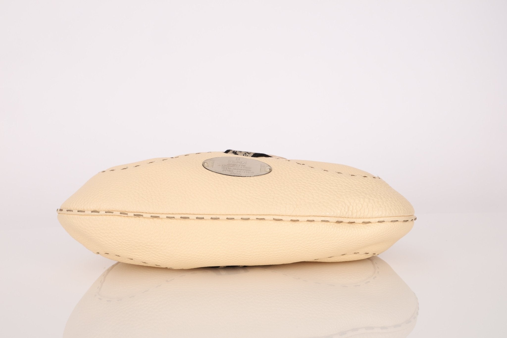 Fendi Selleria Buckle Grained Leather Hobo - FashioNica