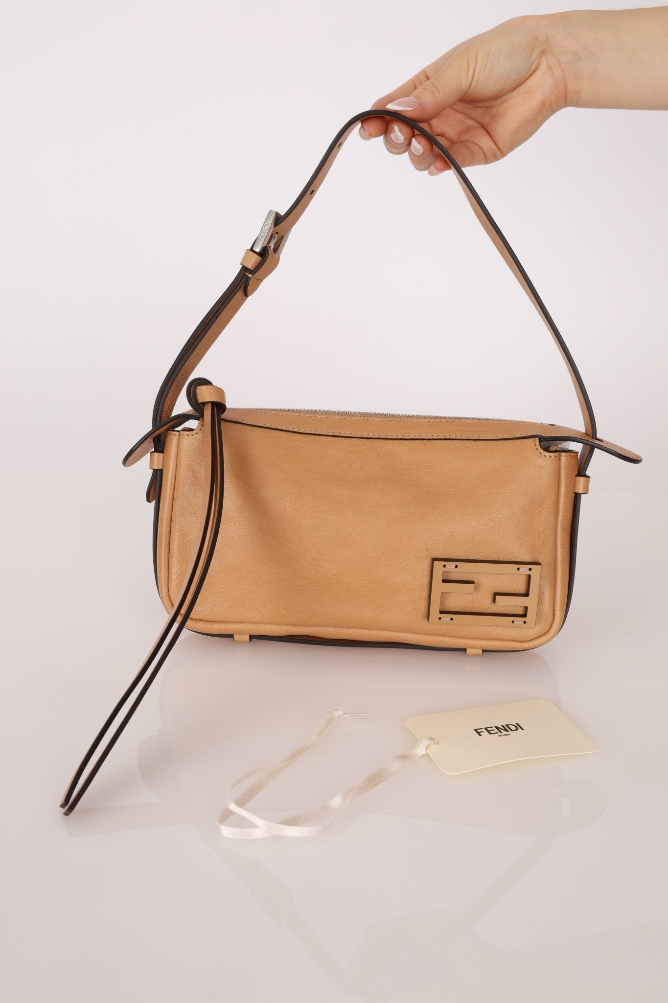 Fendi Simply Fendi Mini Pochette - FashioNica