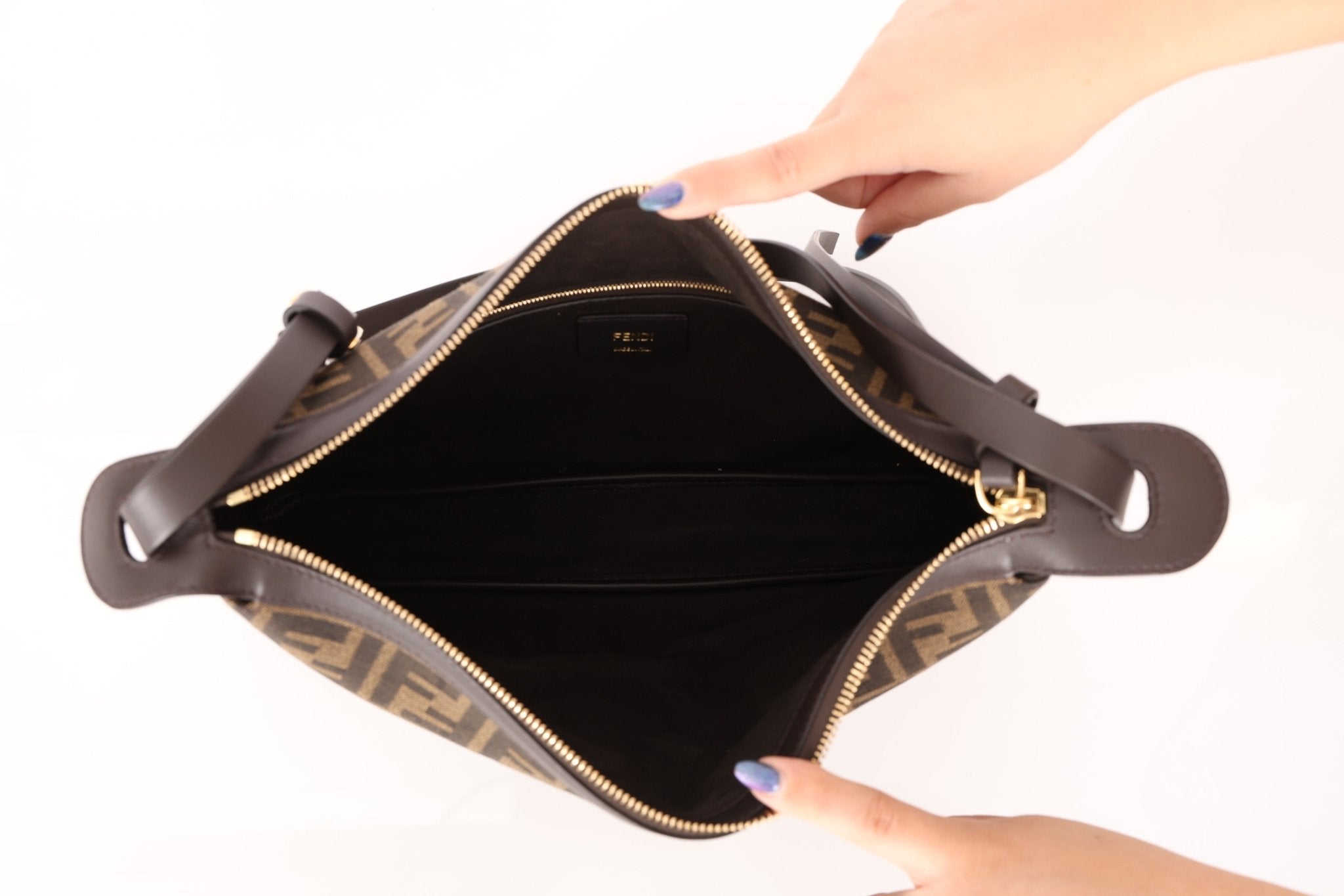 Fendi Zucca Medium Simply Shoulder Bag - FashioNica