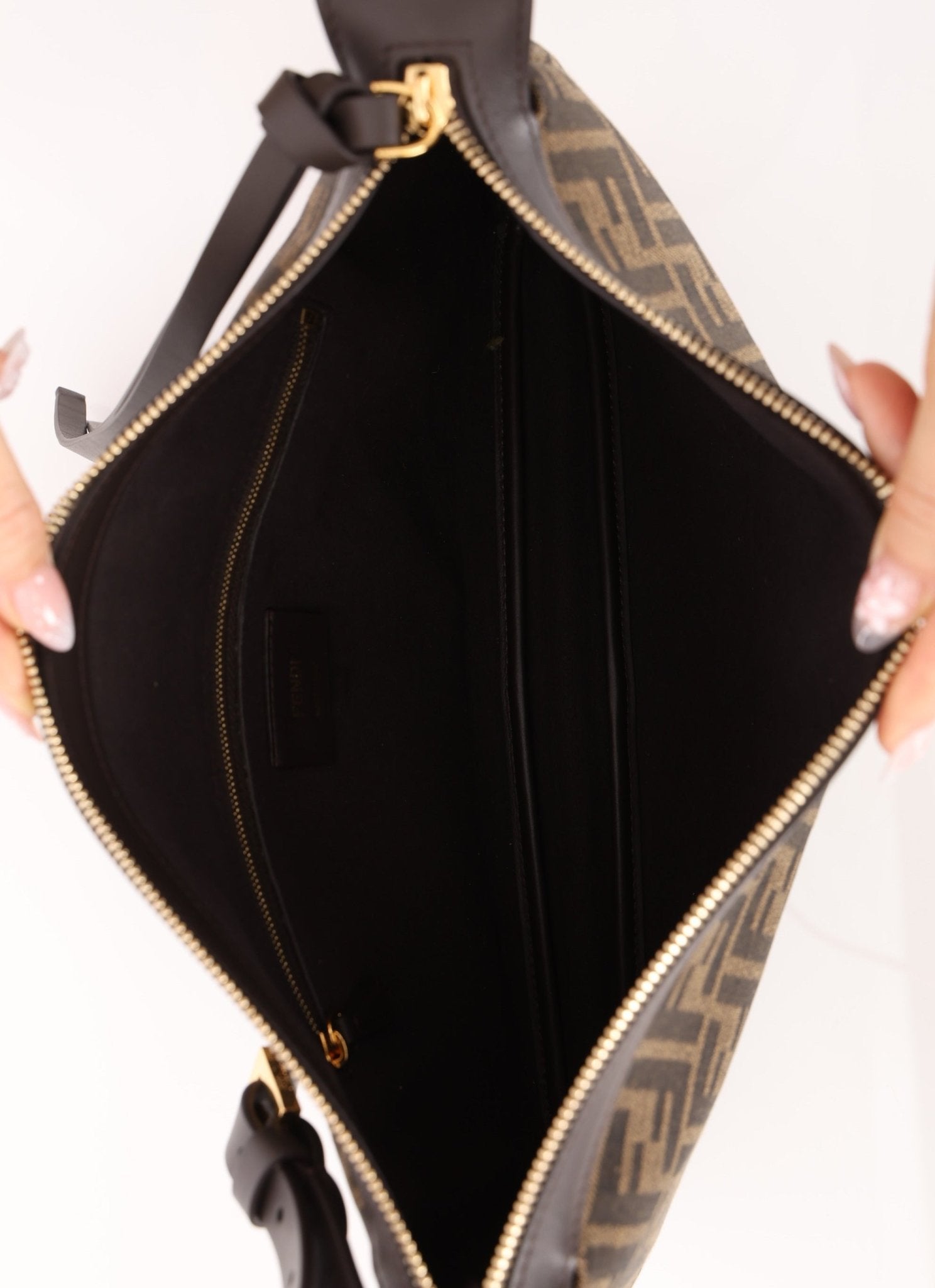 Fendi Zucca Simply Medium Crossbody - FashioNica