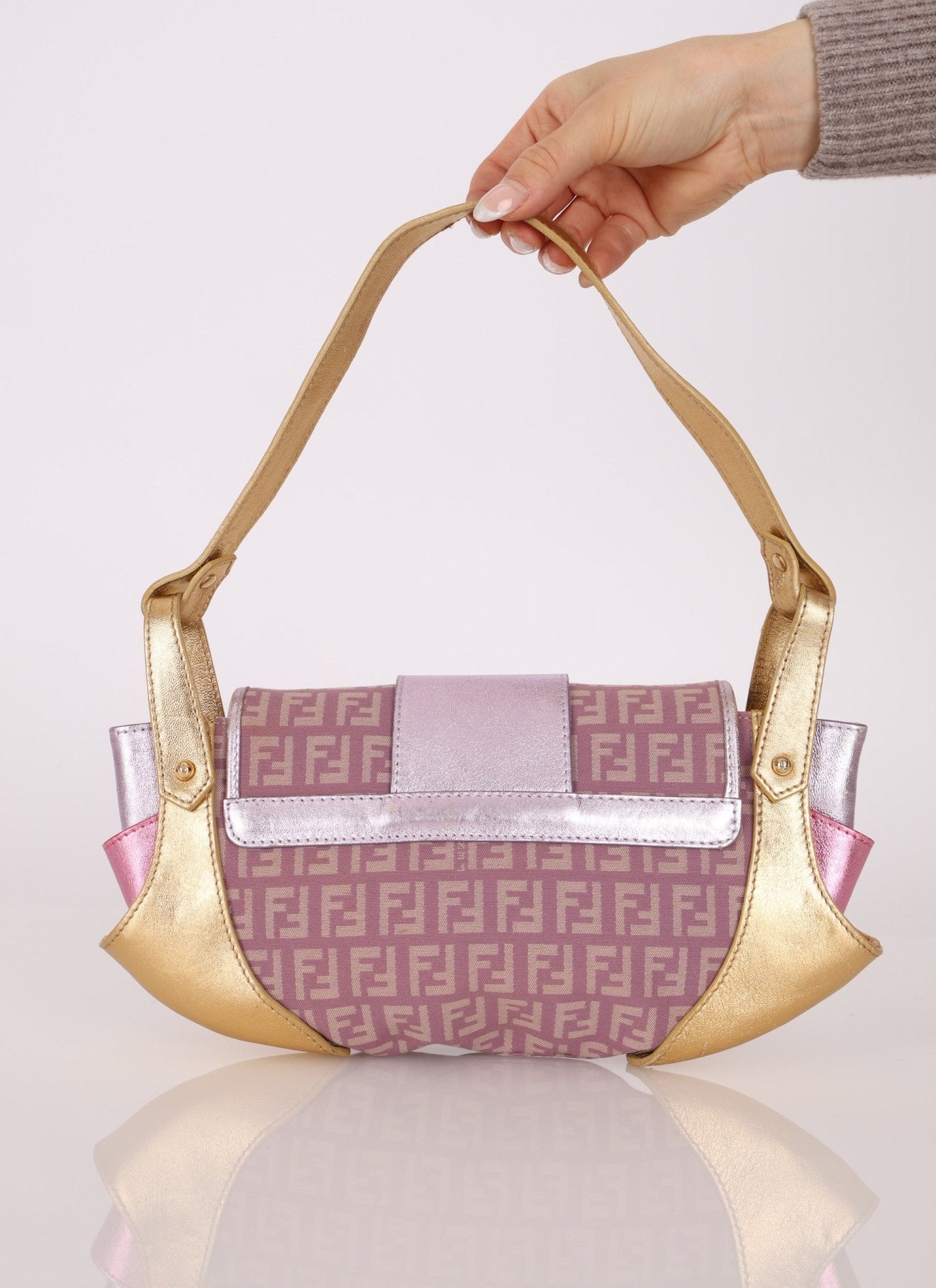 Fendi Zucchino Borsa Tuc Shoulder Bag - FashioNica