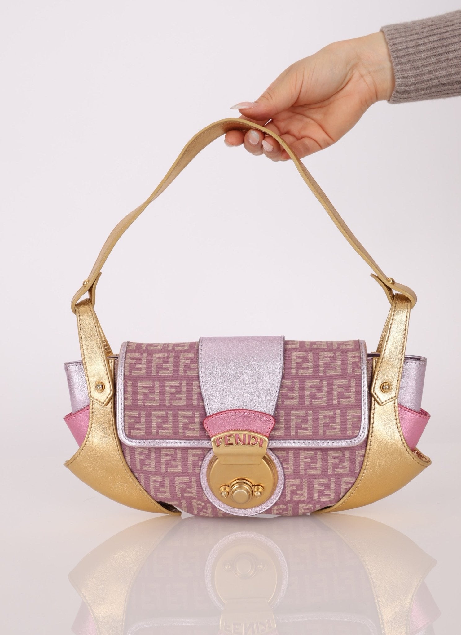 Fendi Zucchino Borsa Tuc Shoulder Bag - FashioNica