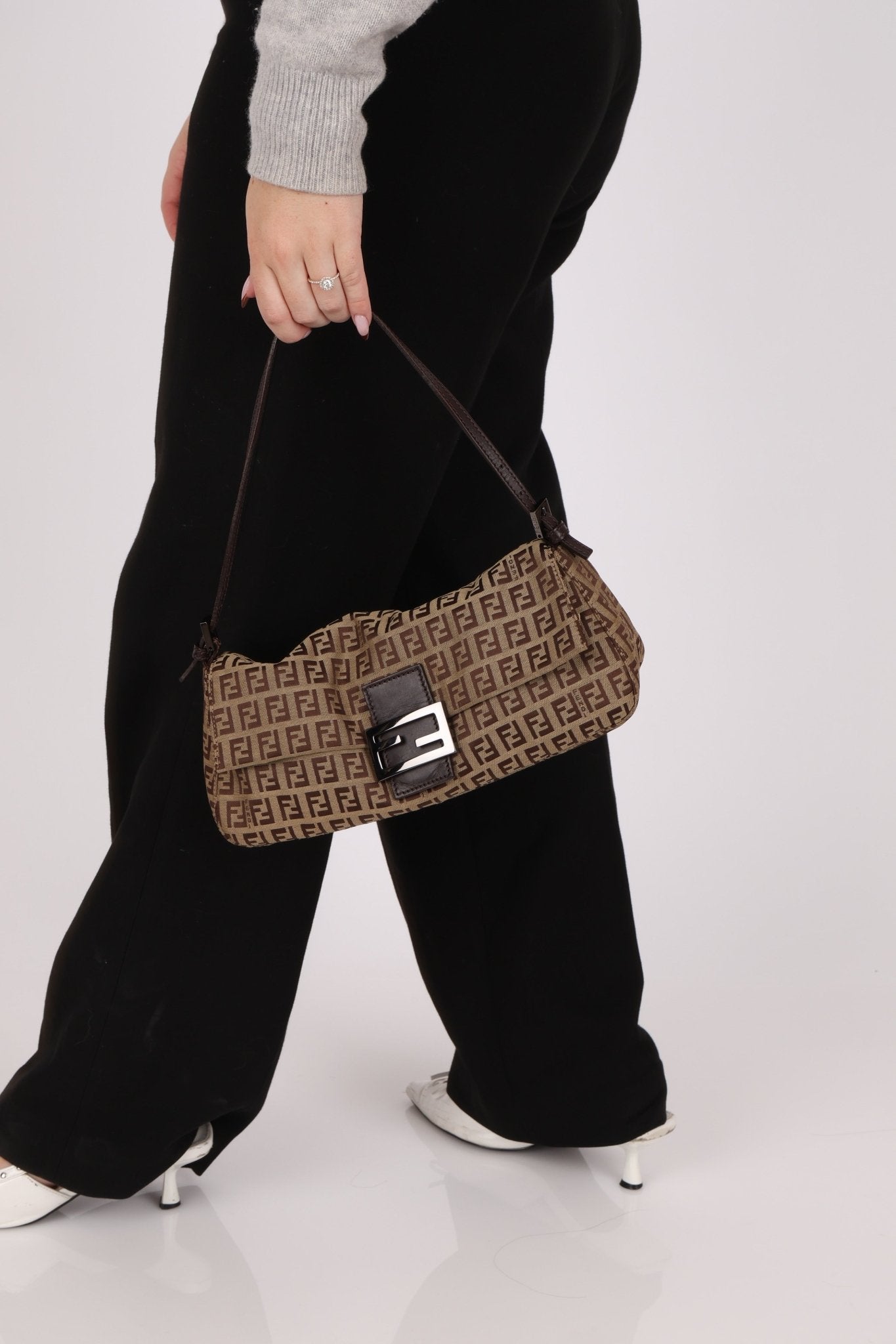 Fendi Zucchino East West Mamma Baguette - FashioNica
