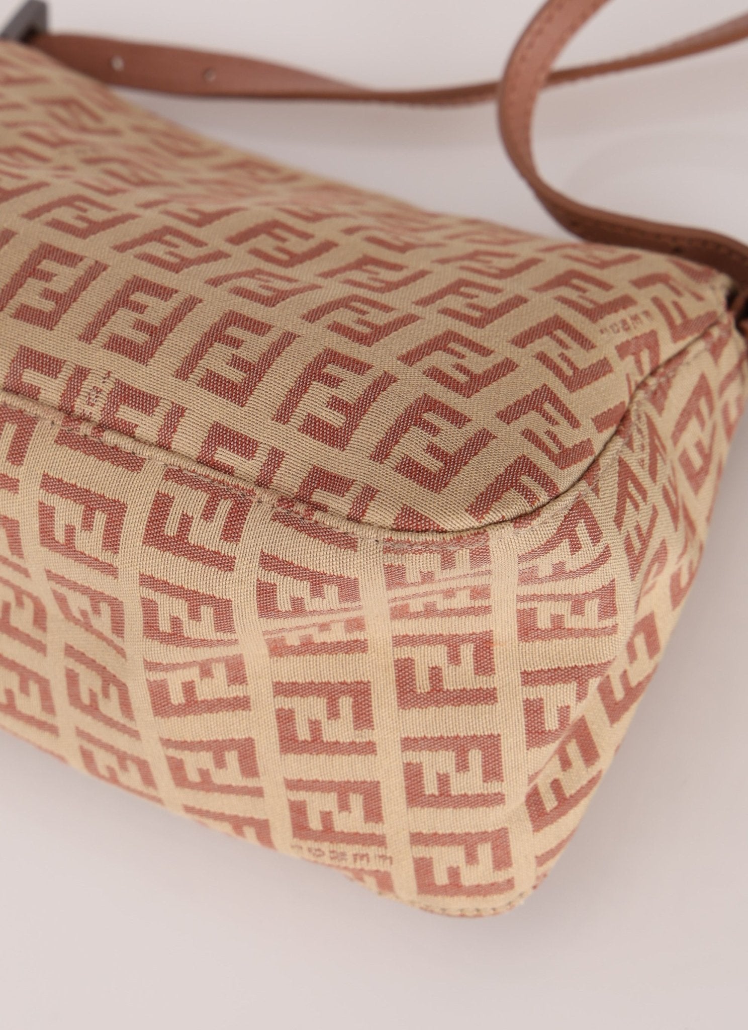 Fendi Zucchino Mauve Mini Mamma Baguette - FashioNica