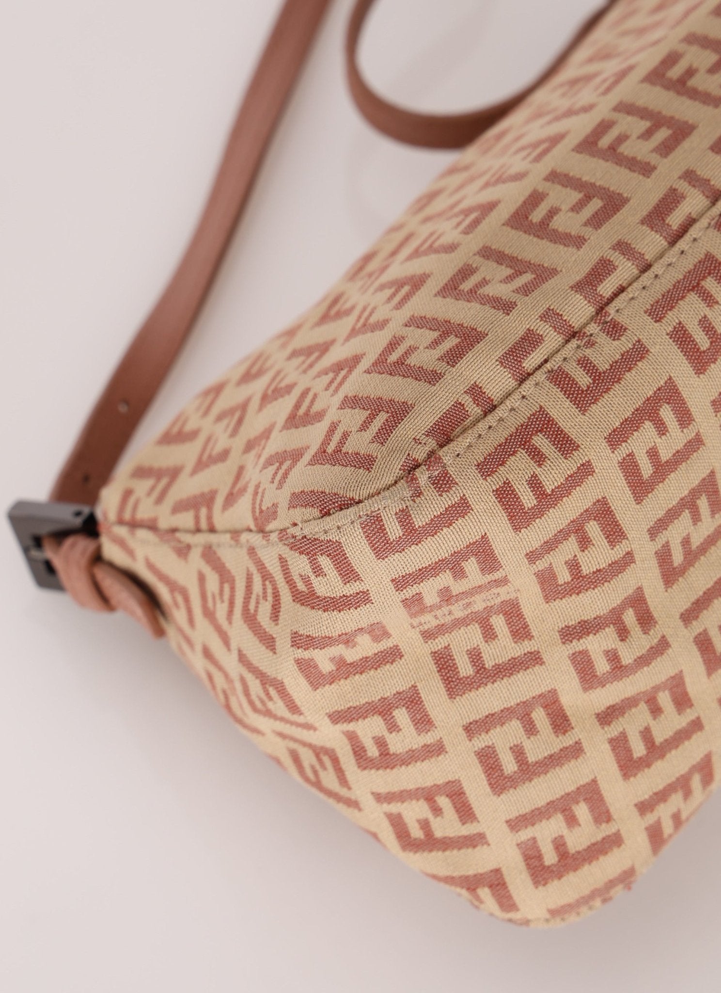 Fendi Zucchino Mauve Mini Mamma Baguette - FashioNica