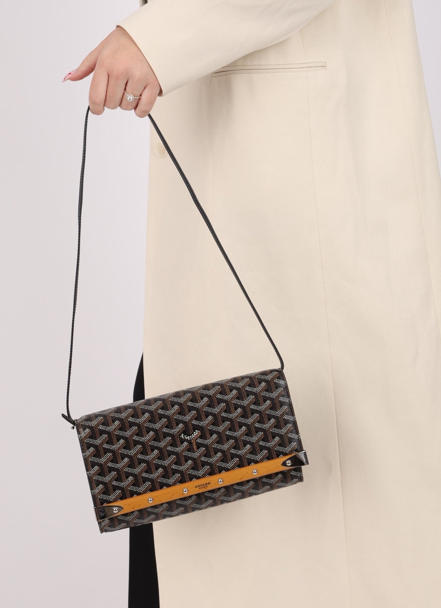 Goyard Monte Carlo Clutch MM with Strap - FashioNica