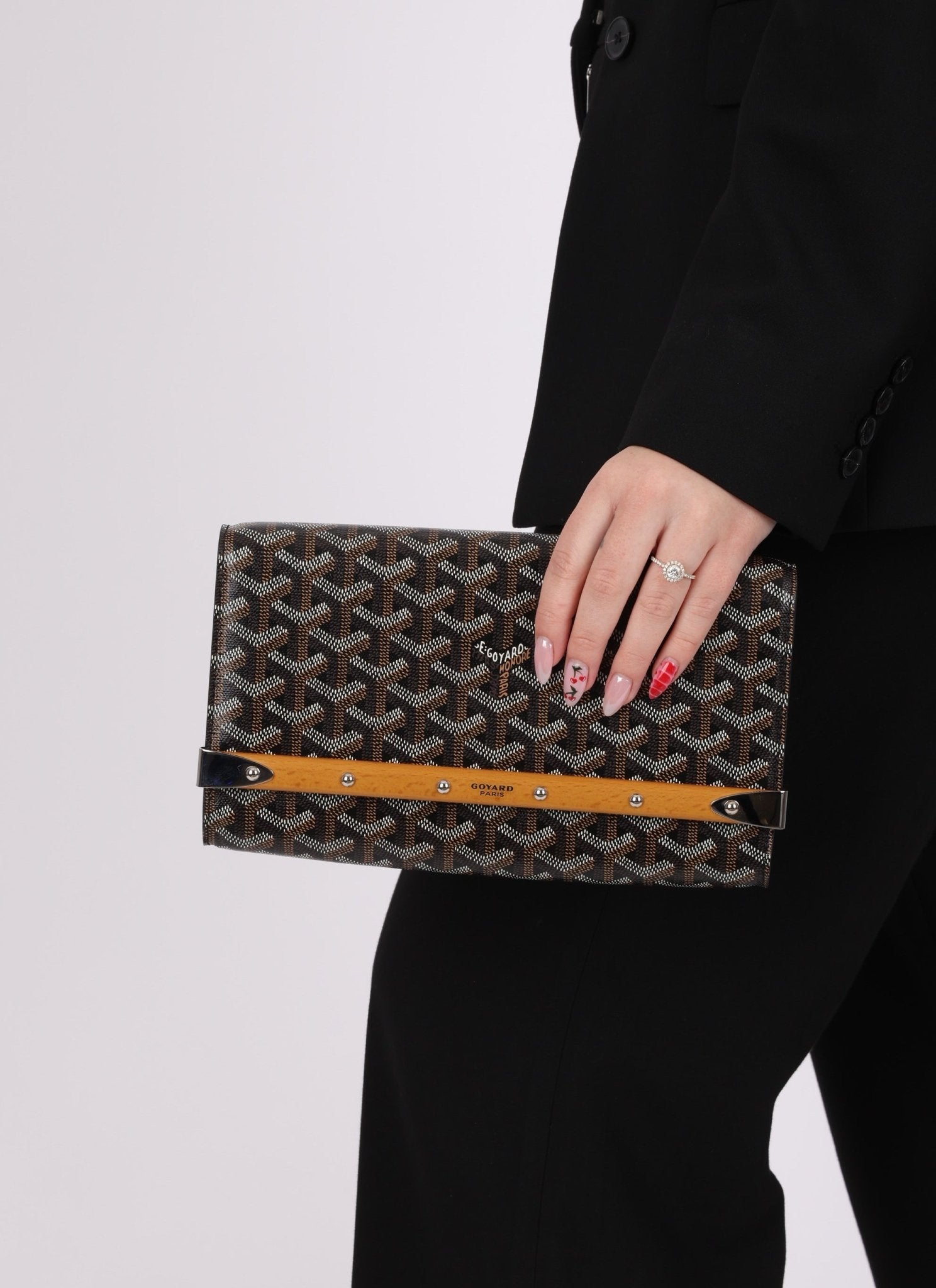 Goyard Monte Carlo Clutch MM with Strap - FashioNica