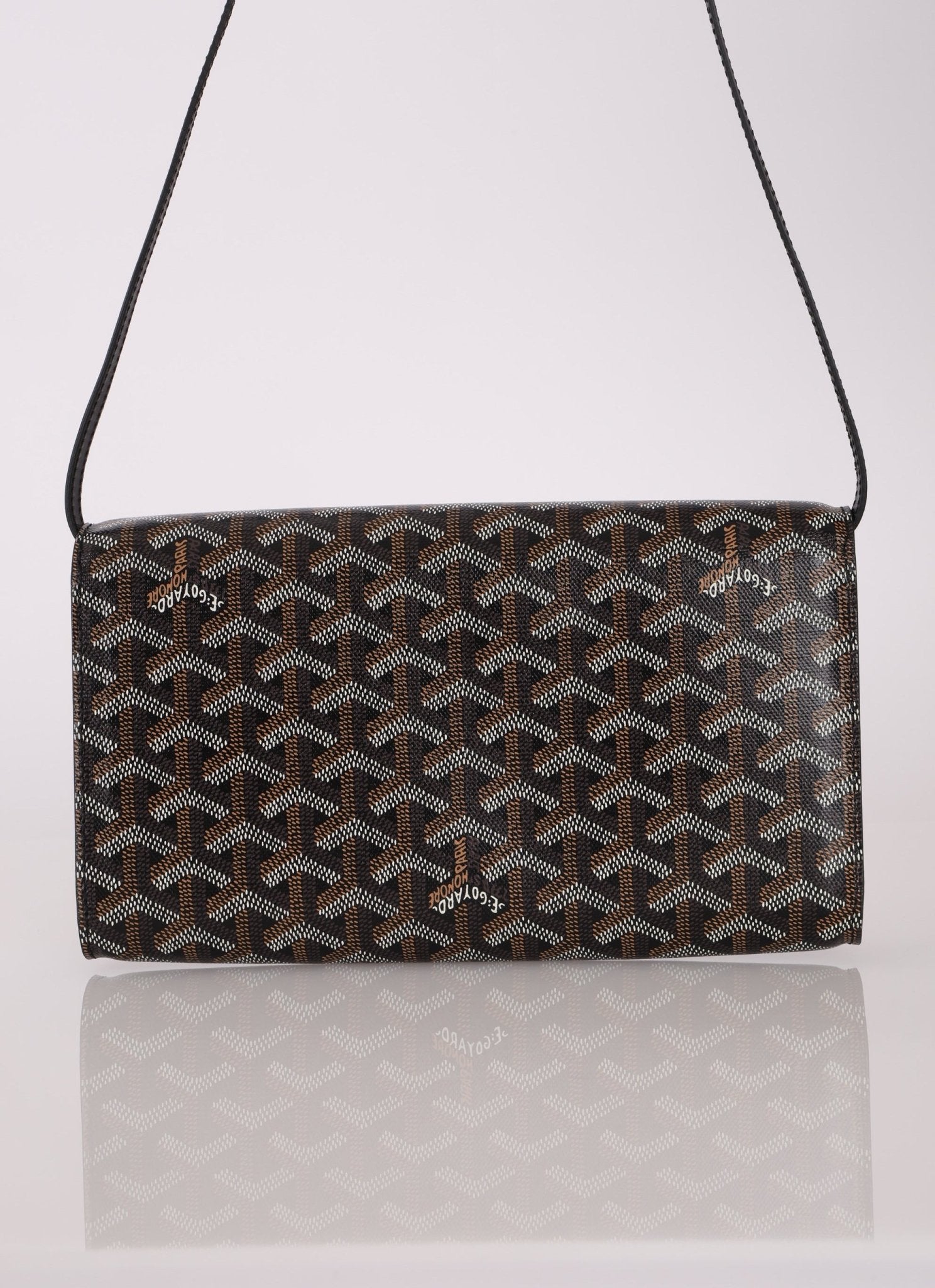 Goyard Monte Carlo Clutch MM with Strap - FashioNica