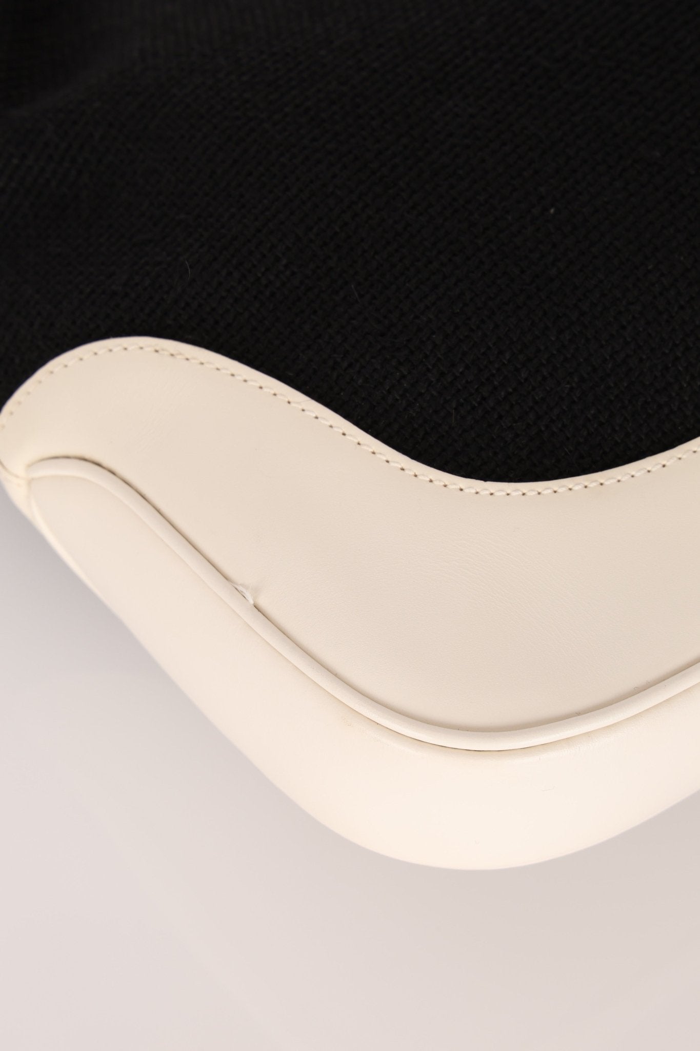 Gucci Canvas Paperclip Chain Jackie - FashioNica