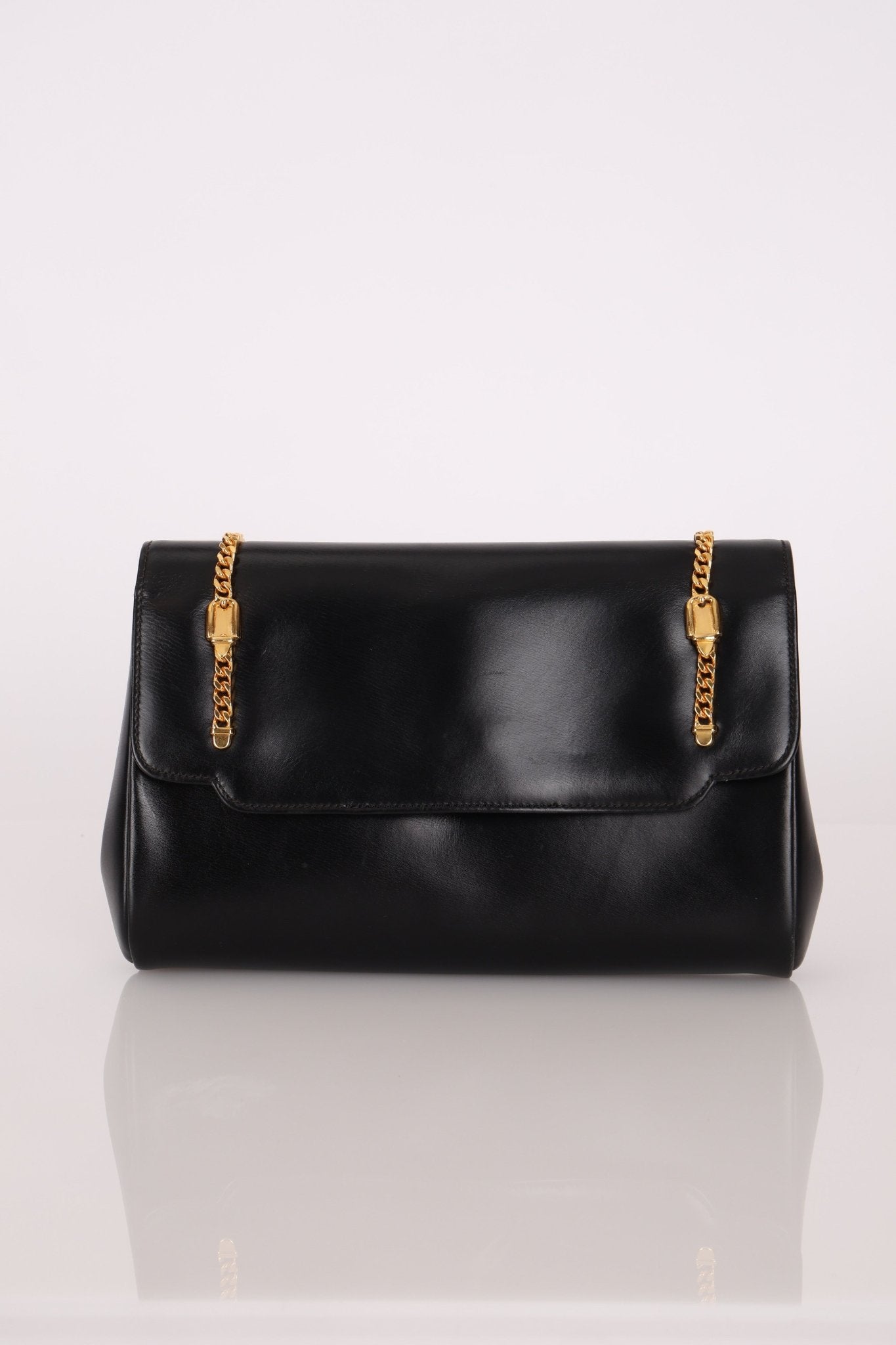 Gucci Chain Embellished Box Leather Clutch with Cardholder - FashioNica