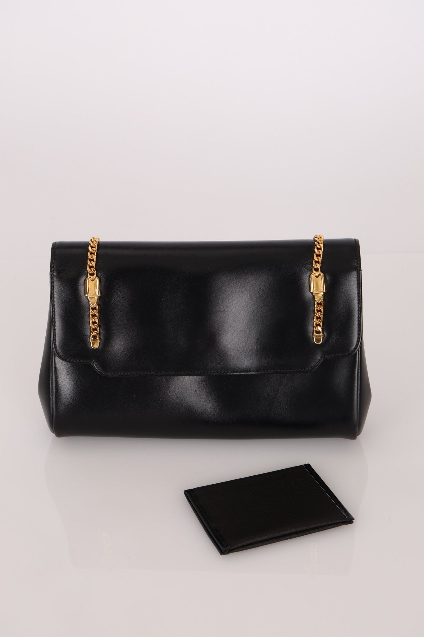 Gucci Chain Embellished Box Leather Clutch with Cardholder - FashioNica