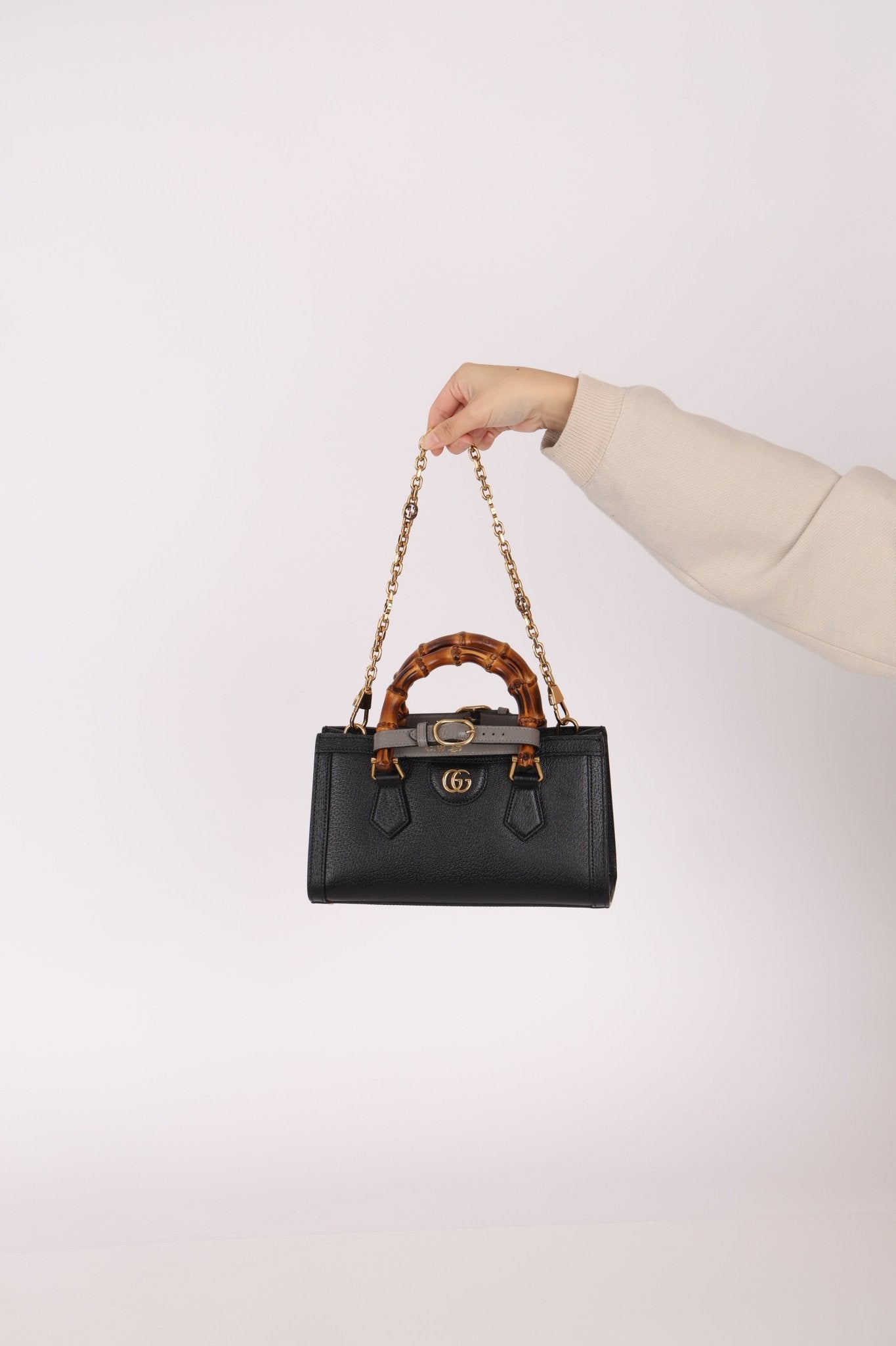 Gucci East West Bamboo Leather Diana - FashioNica