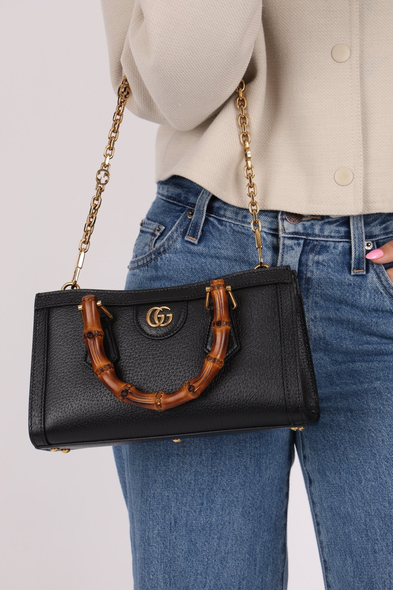 Gucci East West Bamboo Leather Diana - FashioNica