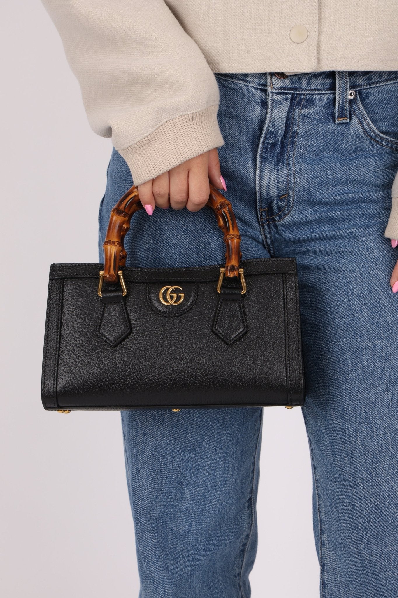 Gucci East West Bamboo Leather Diana - FashioNica