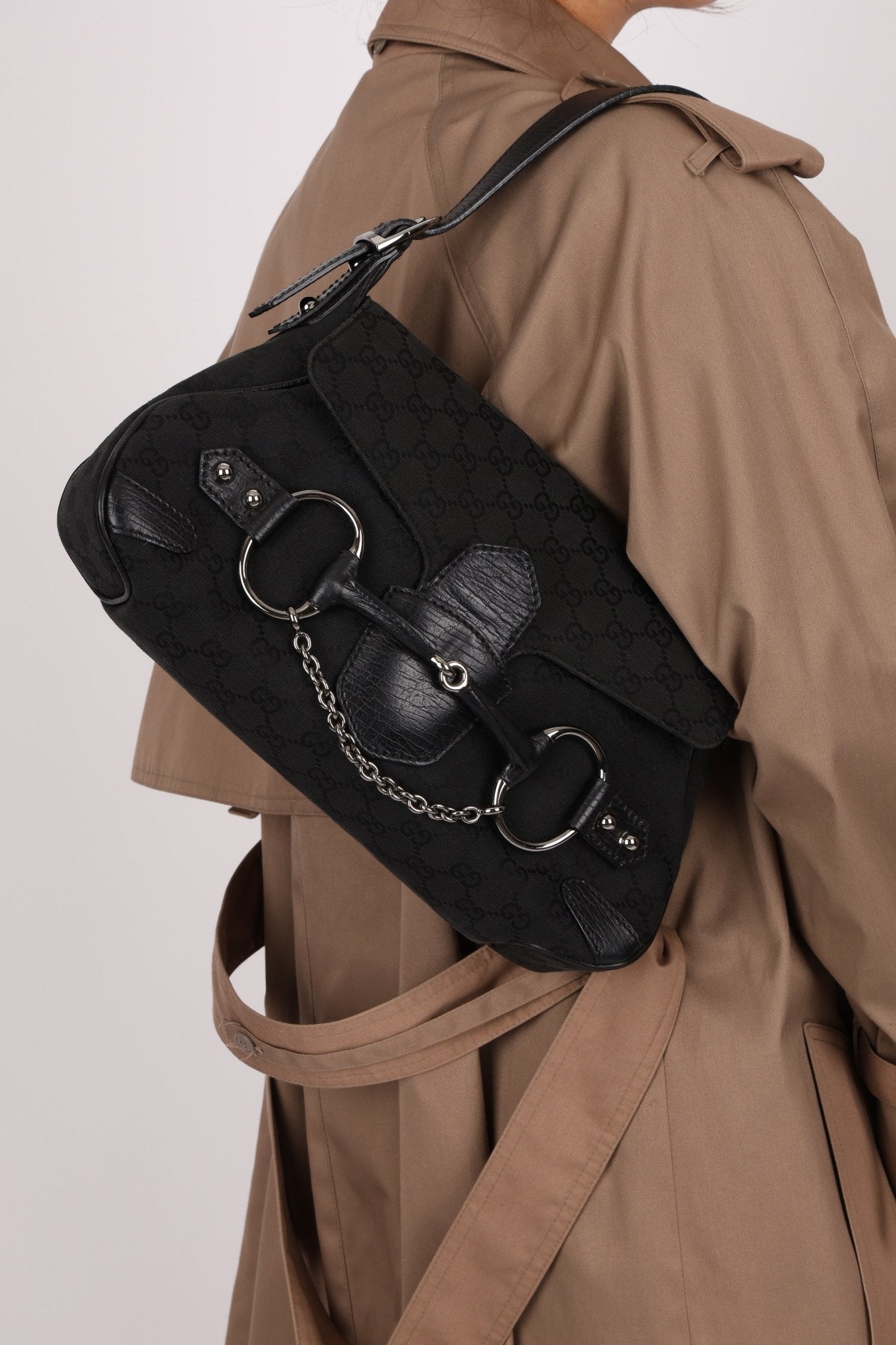 Gucci GG Canvas Horsebit Shoulder Bag - FashioNica