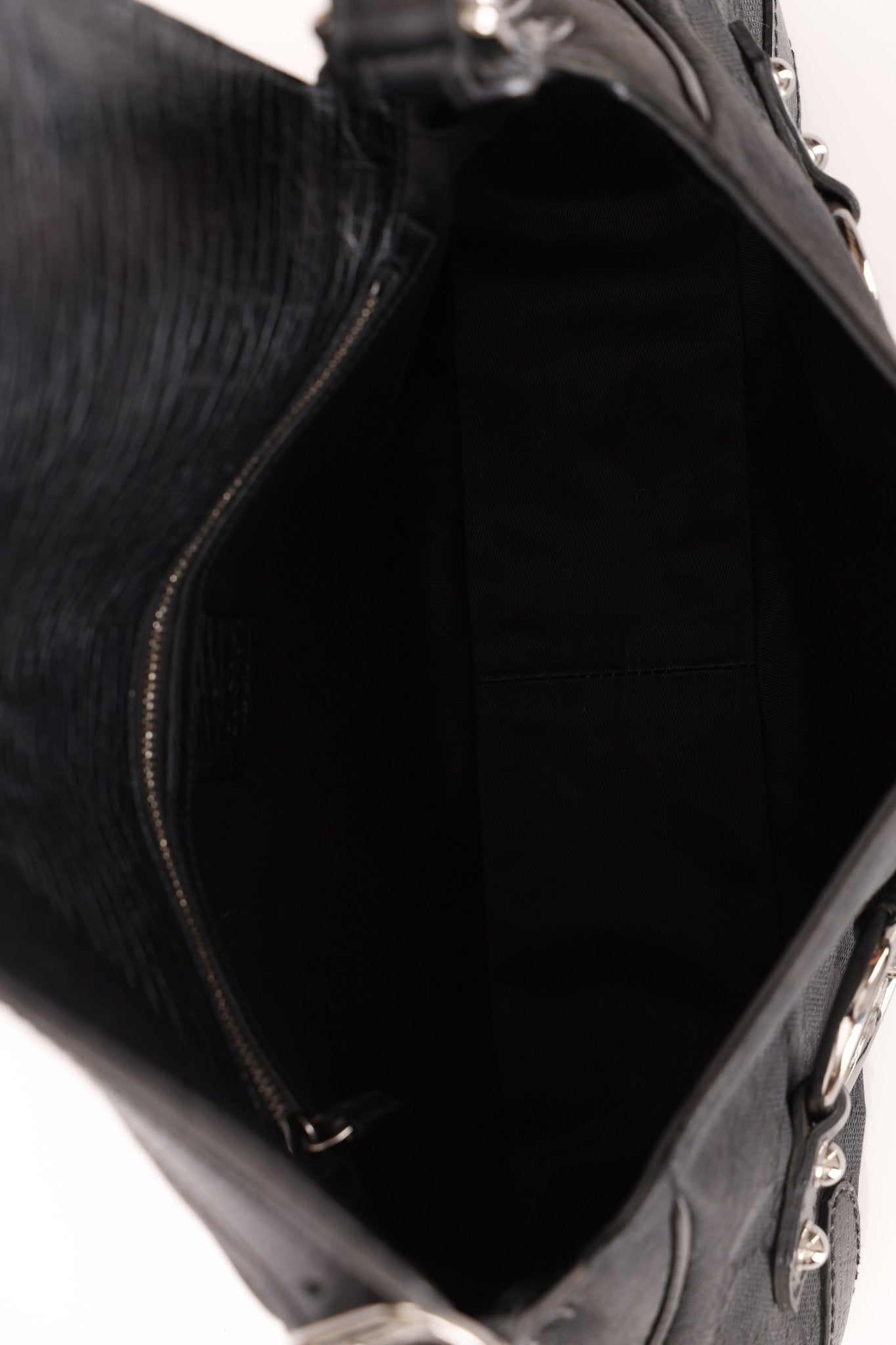 Gucci GG Canvas Horsebit Shoulder Bag - FashioNica