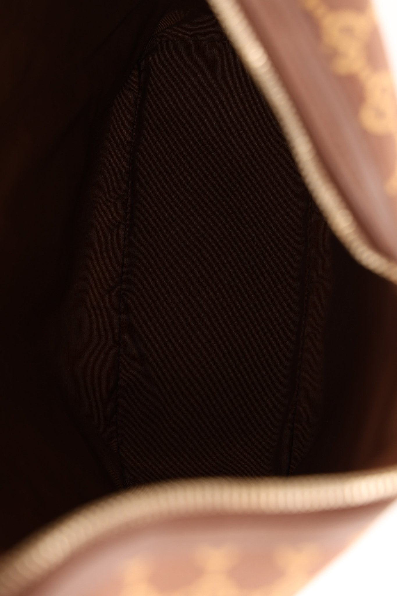 Gucci GG Canvas Zip Hobo - FashioNica