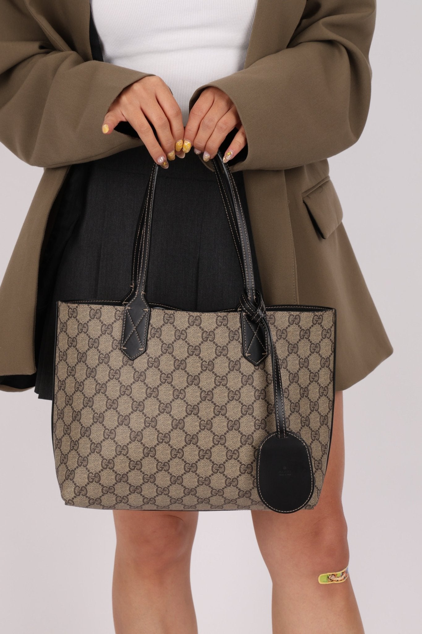 Gucci GG Supreme Reversible Tote - FashioNica