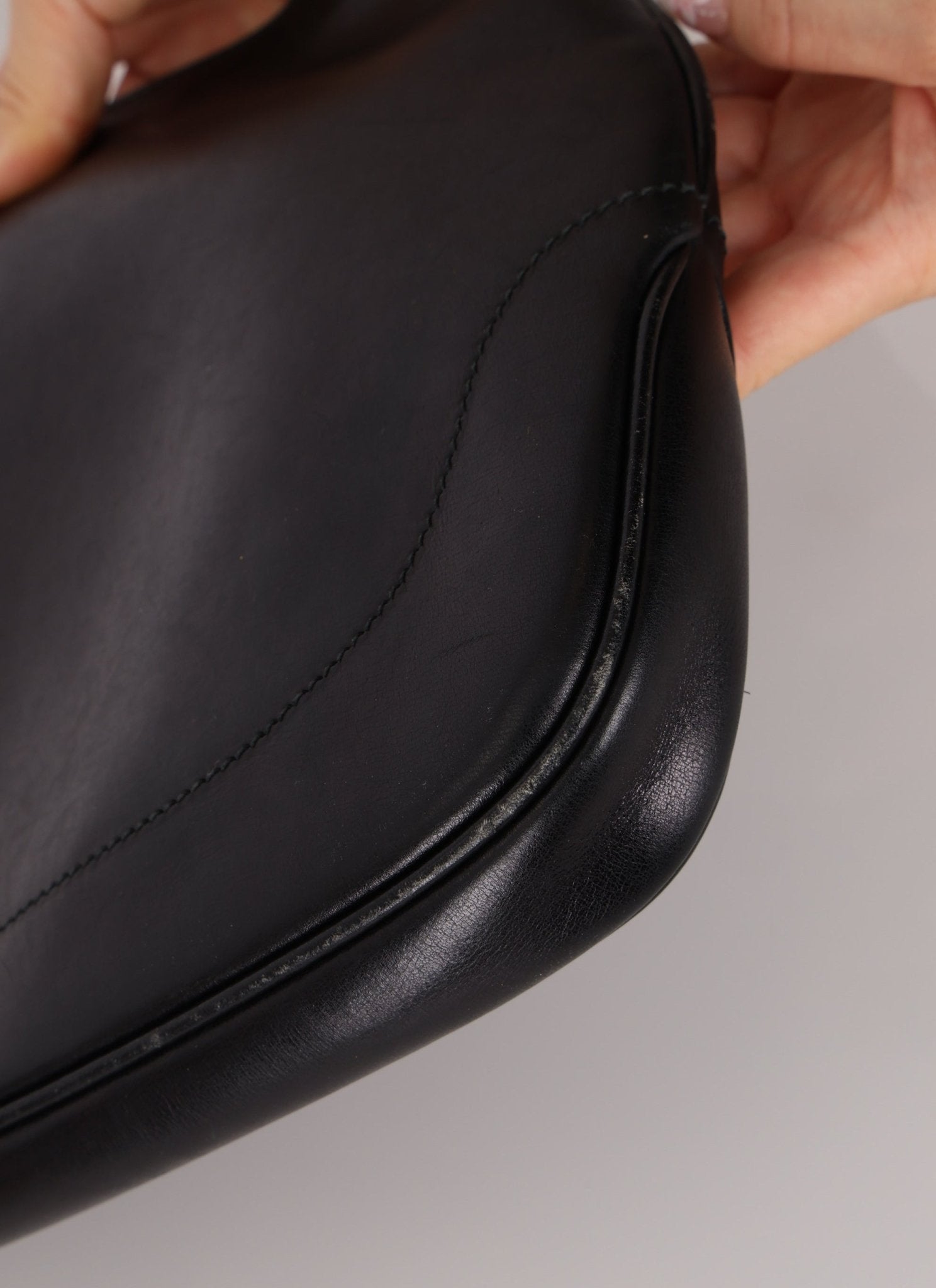 Gucci Medium Leather Jackie - FashioNica