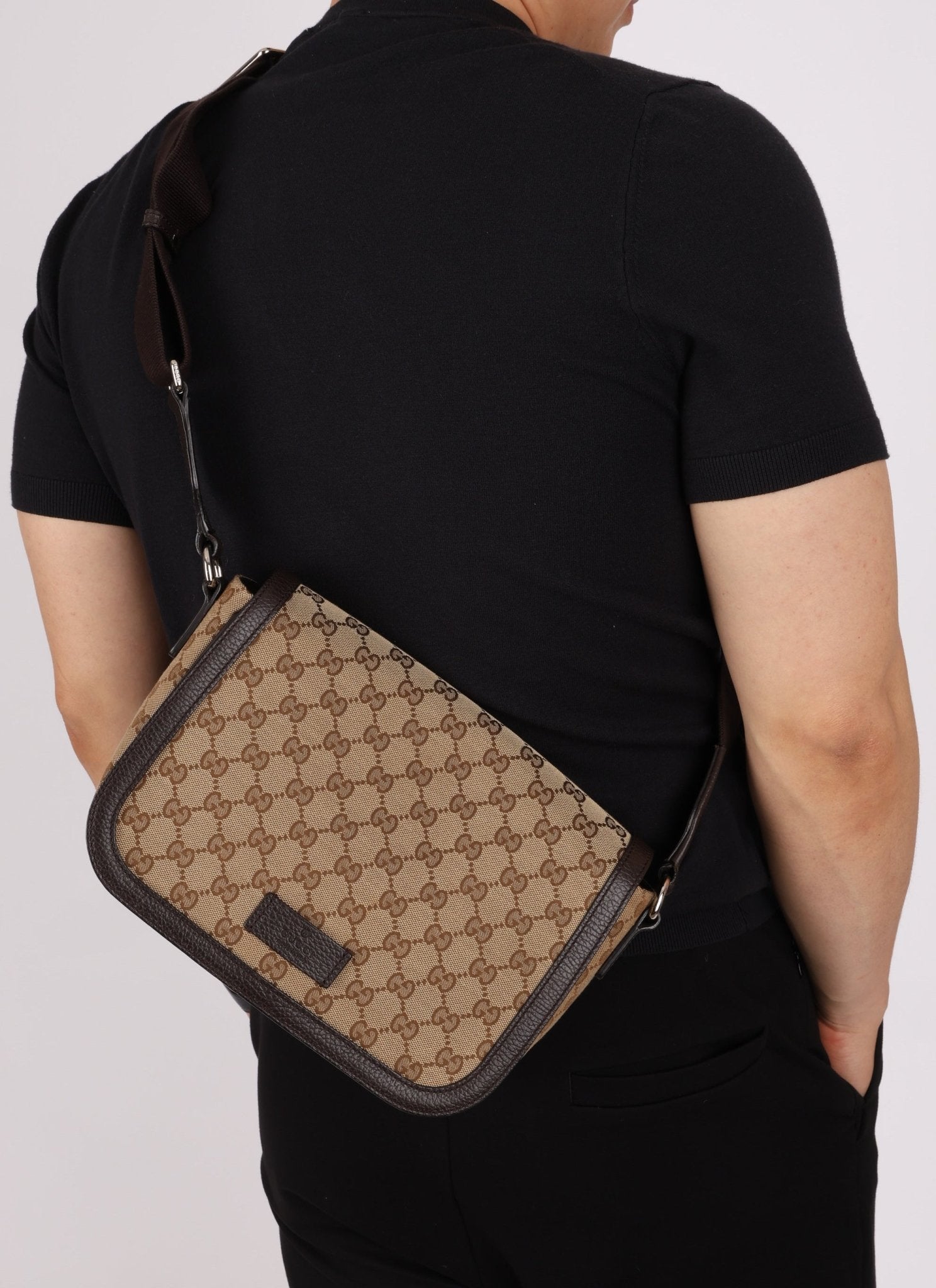 Gucci Monogram Messenger Bag - FashioNica
