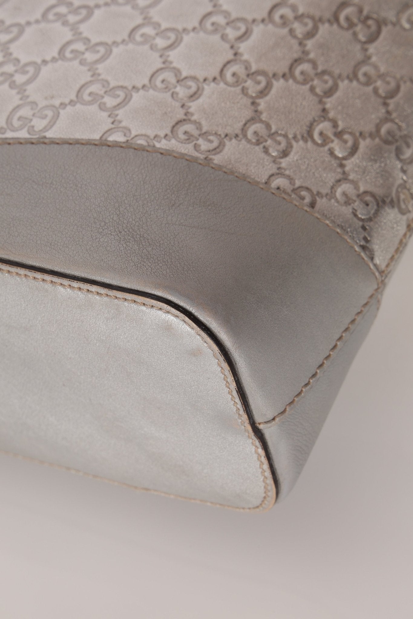 Gucci Silver Leather Guccissima Shoulder Hobo - FashioNica