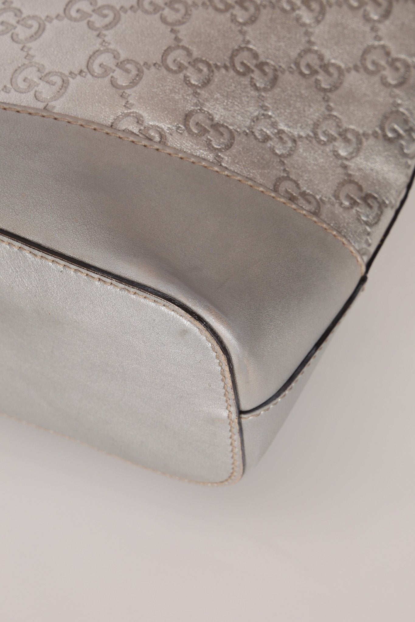 Gucci Silver Leather Guccissima Shoulder Hobo - FashioNica