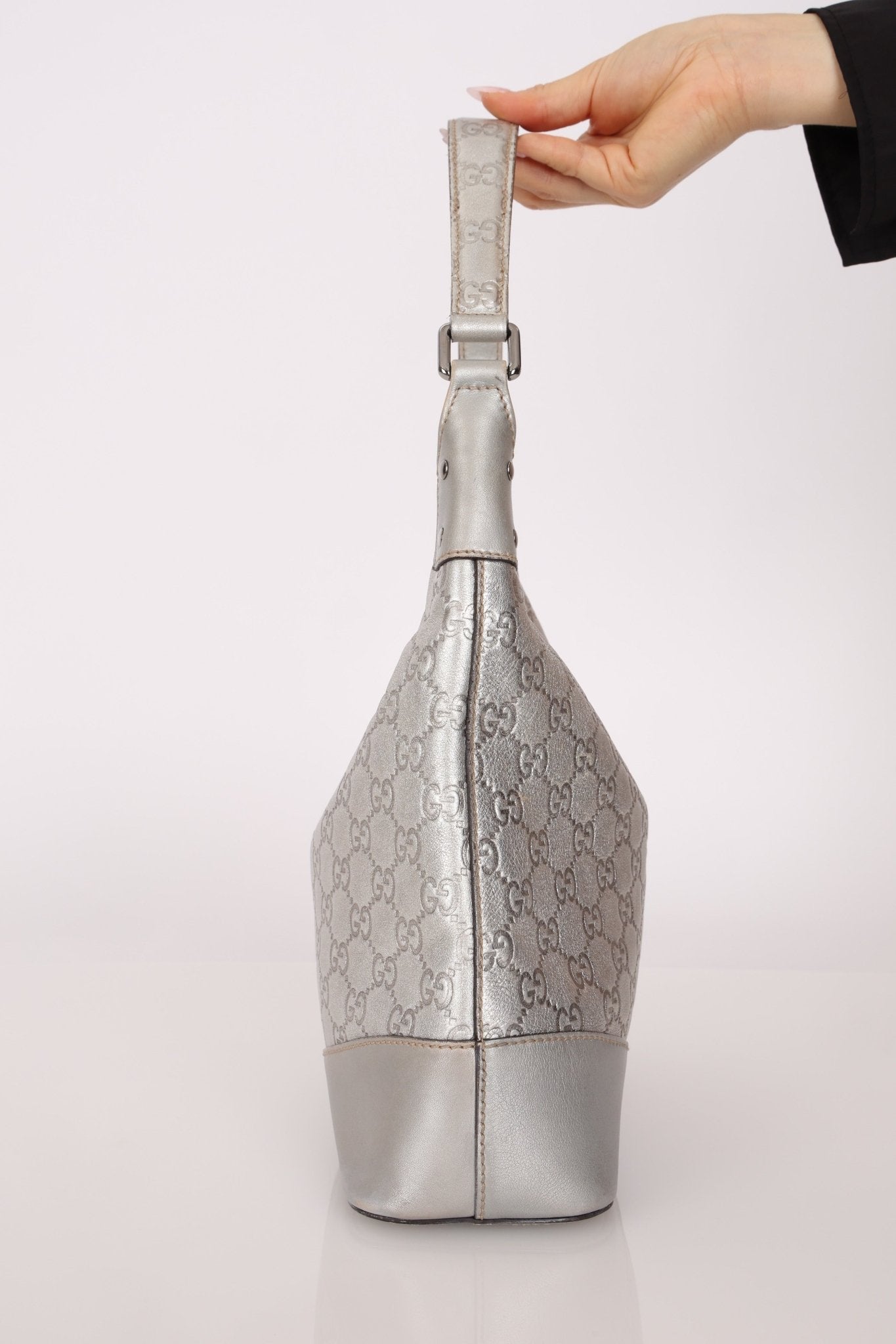 Gucci Silver Leather Guccissima Shoulder Hobo - FashioNica