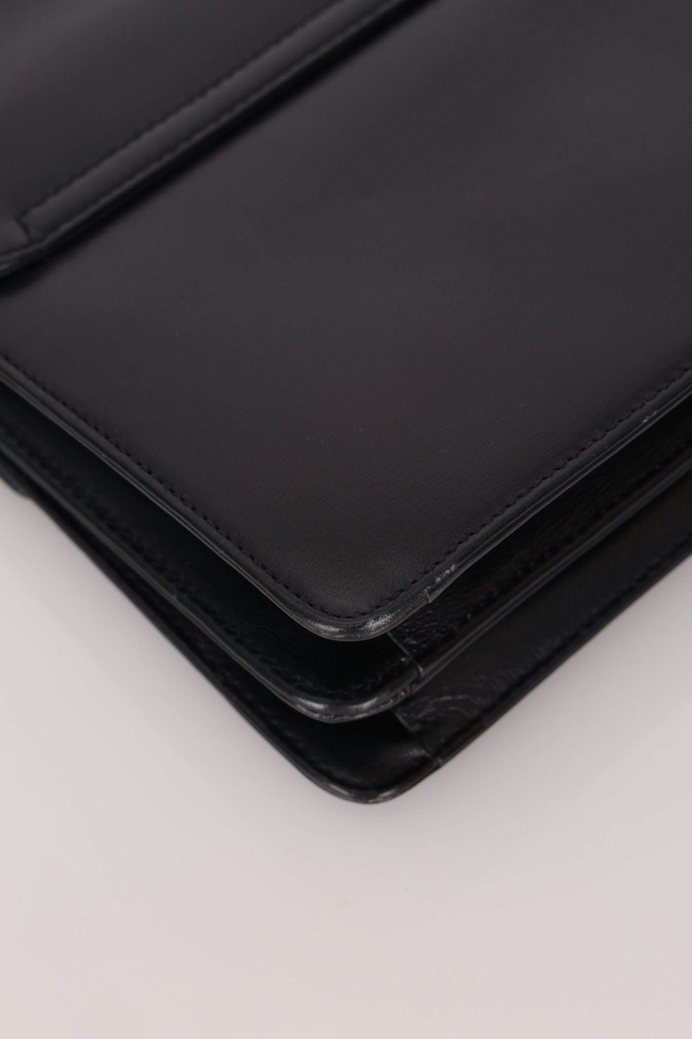 Gucci Square G Box East West Top Handle Bag - FashioNica