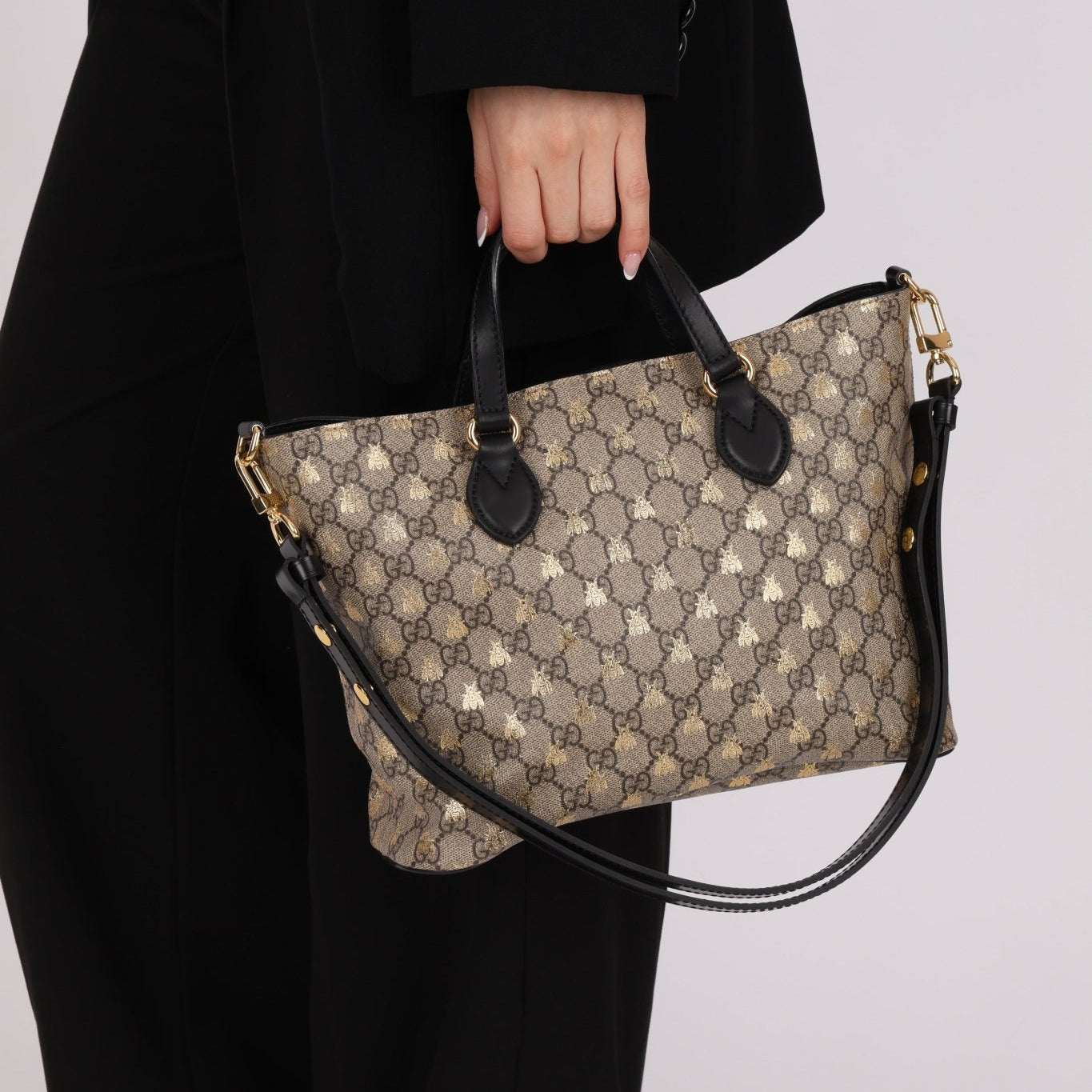 Gucci Supreme Monogram Bees Print Mini Tote Bag - FashioNica
