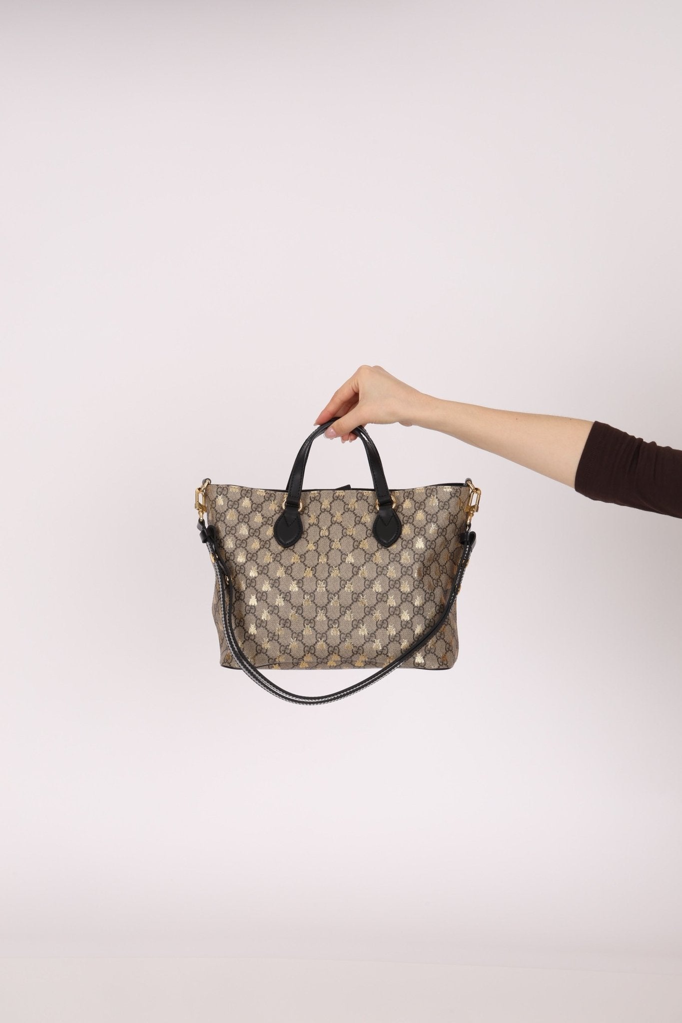 Gucci Supreme Monogram Bees Print Mini Tote Bag - FashioNica