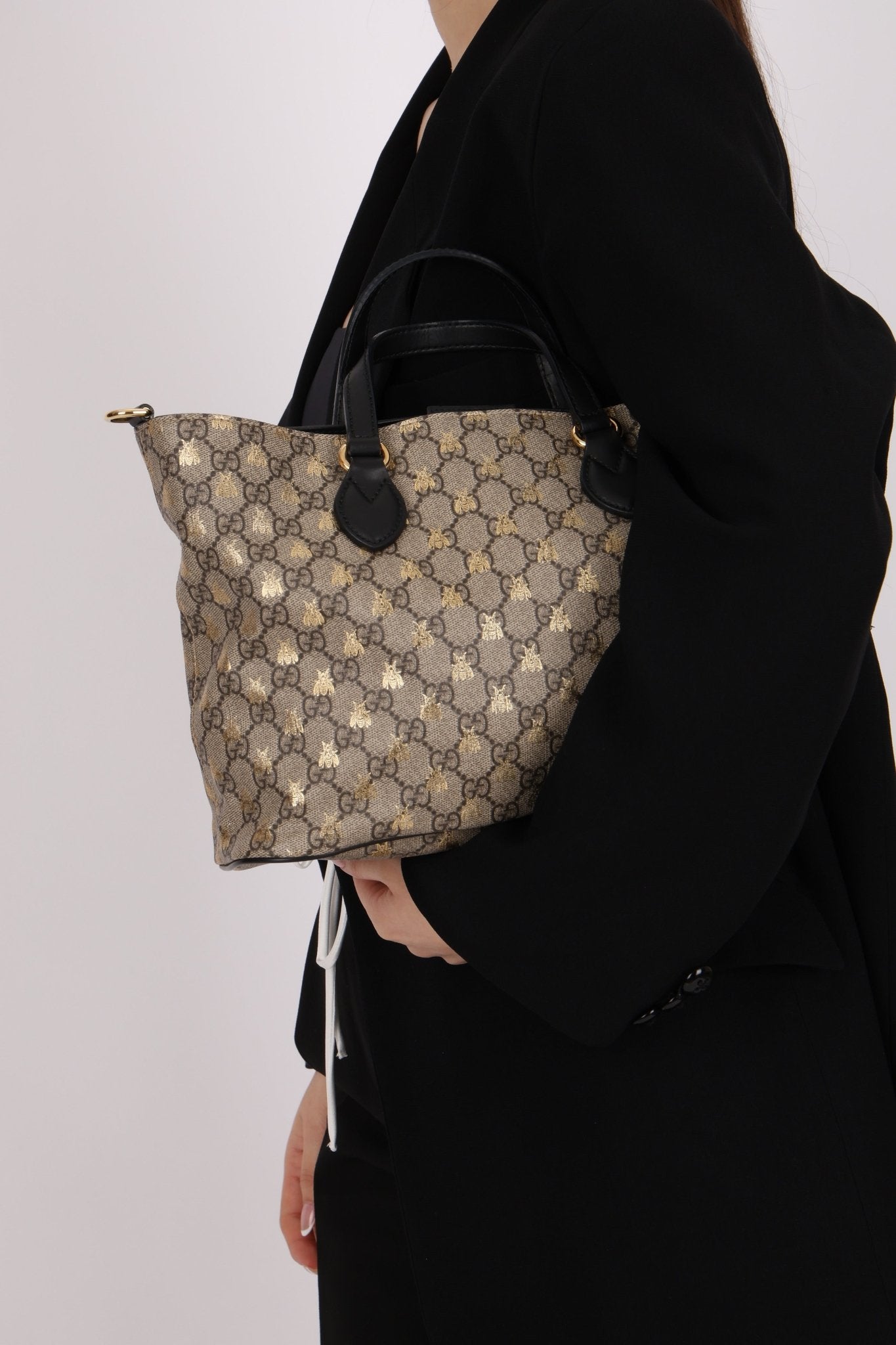 Gucci Supreme Monogram Bees Print Mini Tote Bag - FashioNica