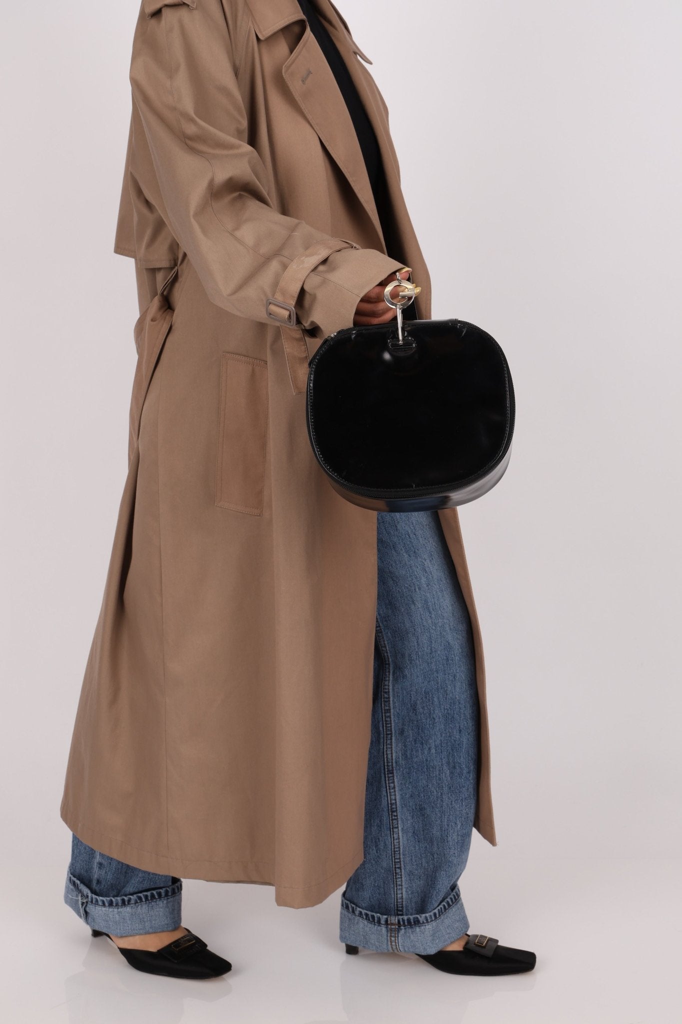 Gucci Vintage Interlocking G Patent Vanity Bag - FashioNica