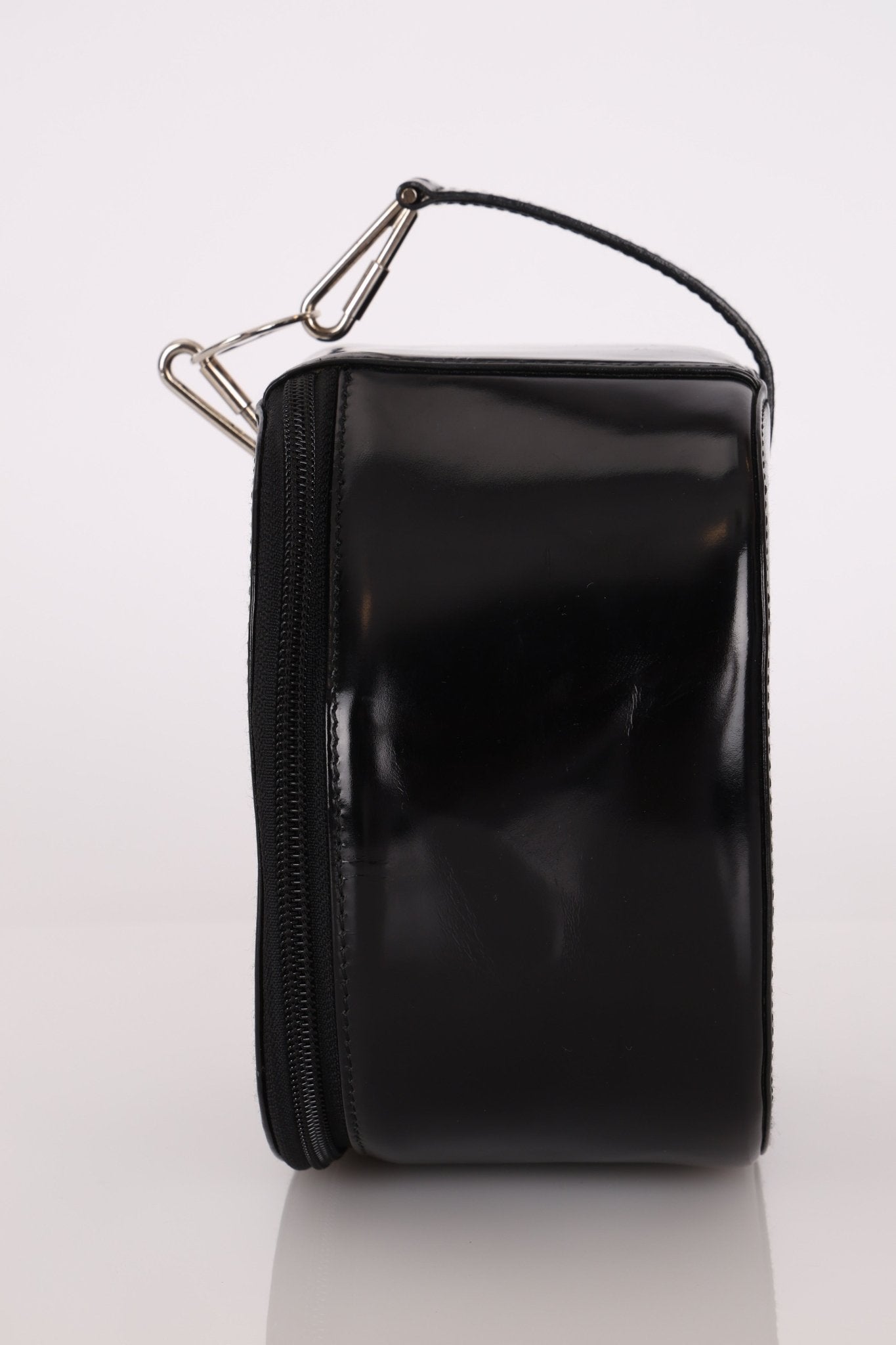 Gucci Vintage Interlocking G Patent Vanity Bag - FashioNica