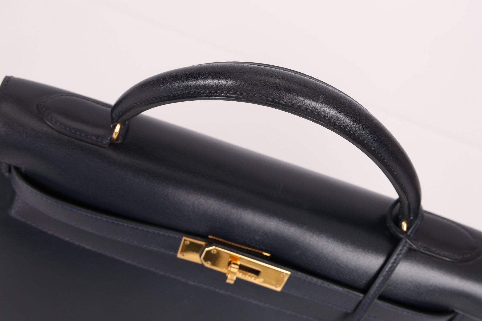Hermès 1966 Bleu Marine Boxcalf Sellier Kelly 32 GHW - FashioNica