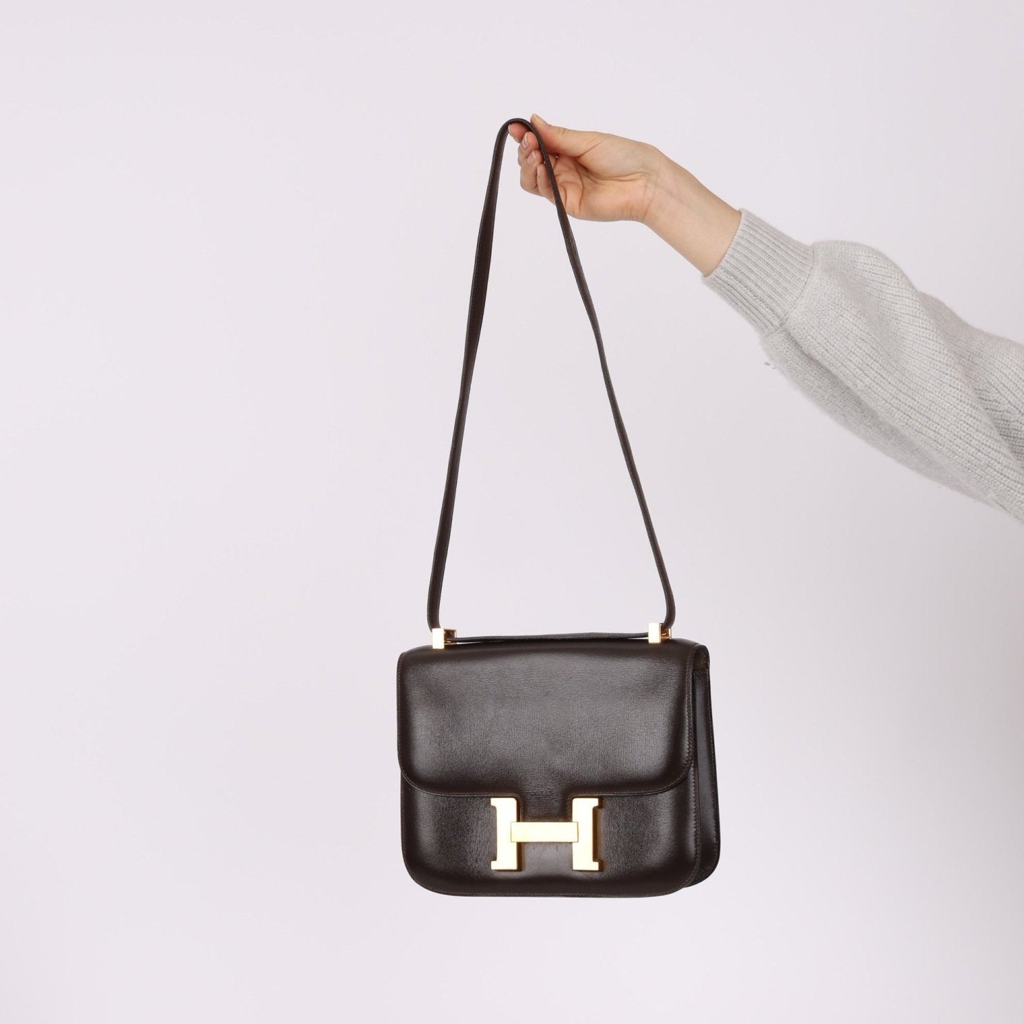 Hermès 1976 Chocolate Constance 23 GHW - FashioNica