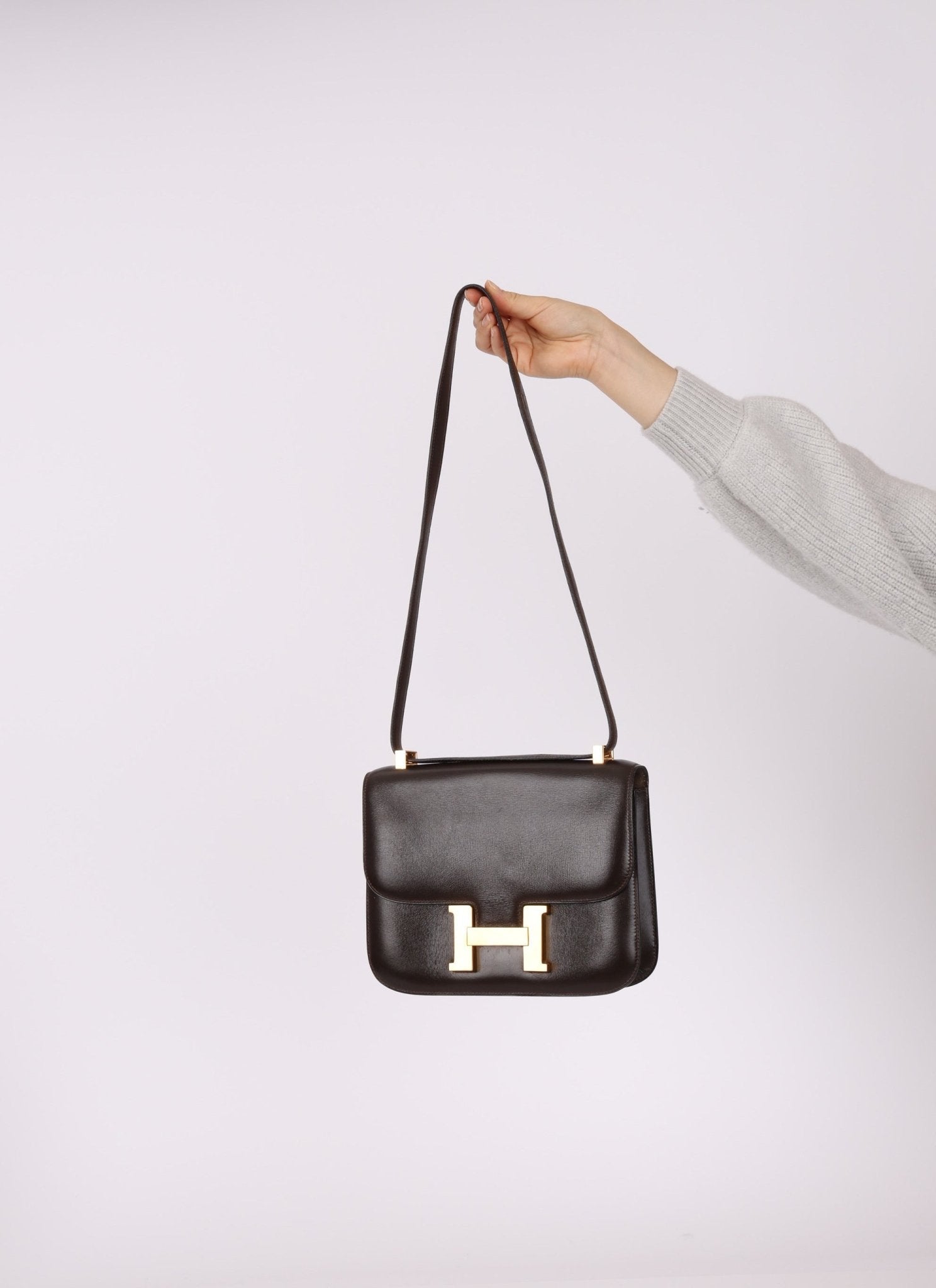 Hermès 1976 Chocolate Constance 23 GHW - FashioNica