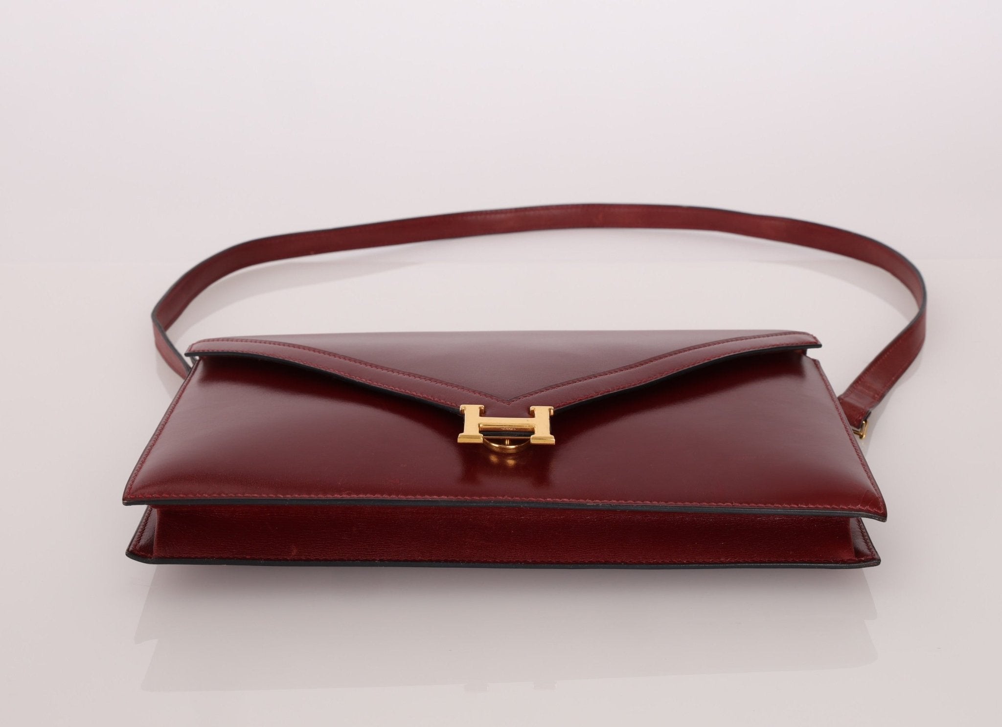 Hermès 1977 Rouge Boxcalf 2 - Way Lydie Bag GHW - FashioNica