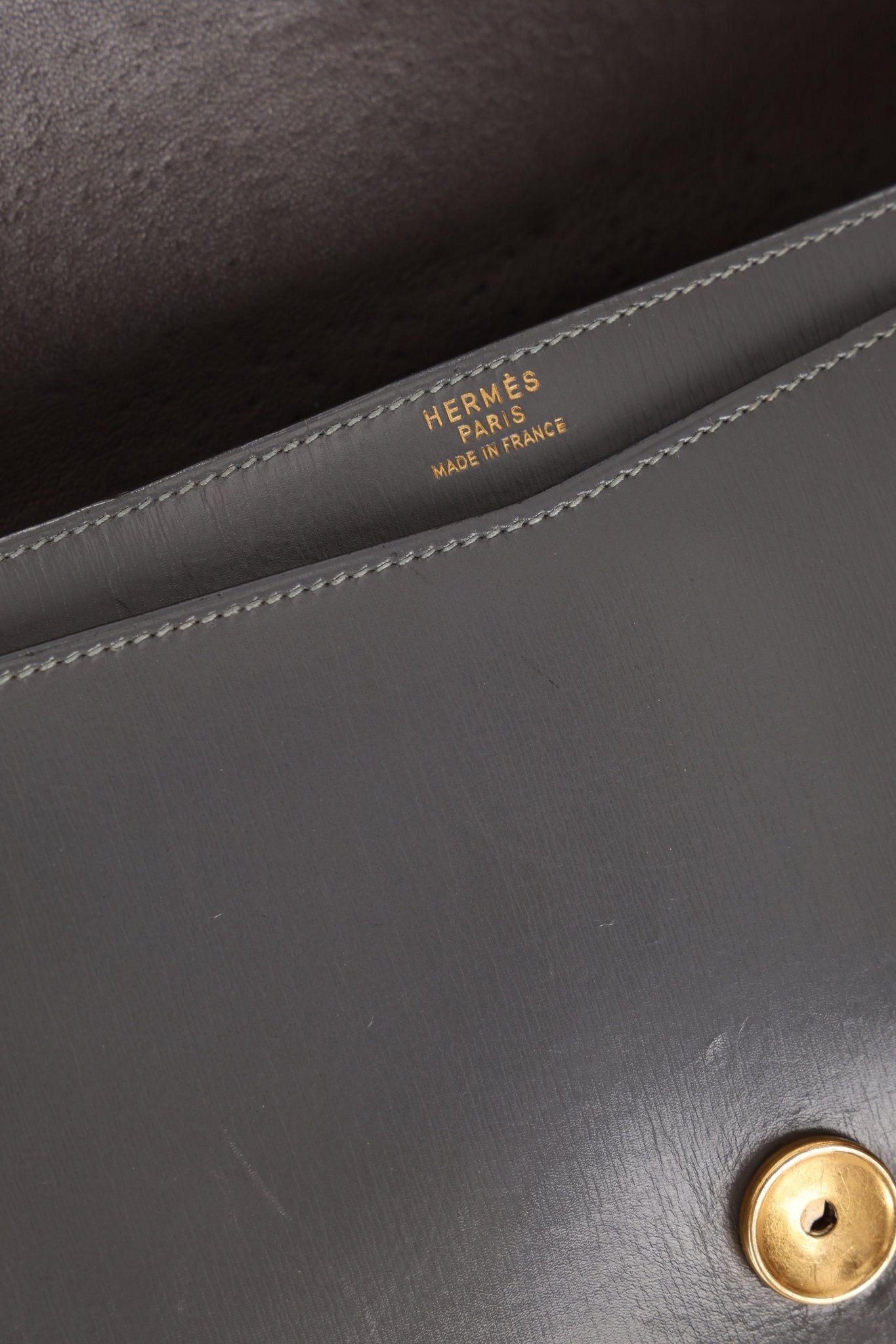 Hermès 1982 Graphite Box Lydie GHW - FashioNica