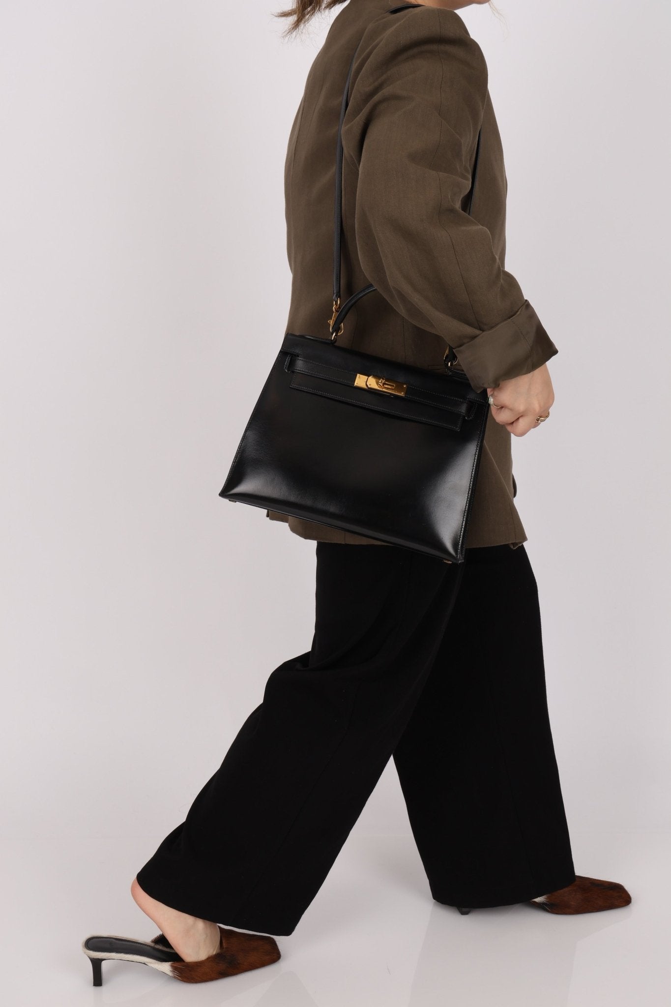 Hermès 1986 Noir Box Kelly 28 Sellier GHW - FashioNica