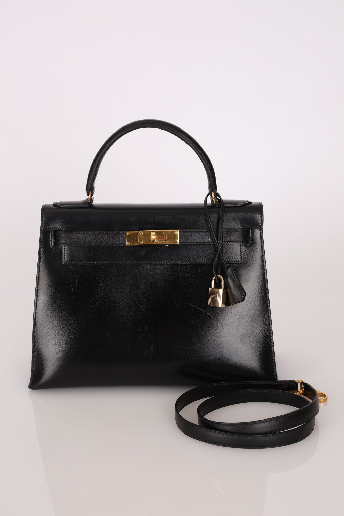 Hermès 1986 Noir Box Kelly 28 Sellier GHW - FashioNica
