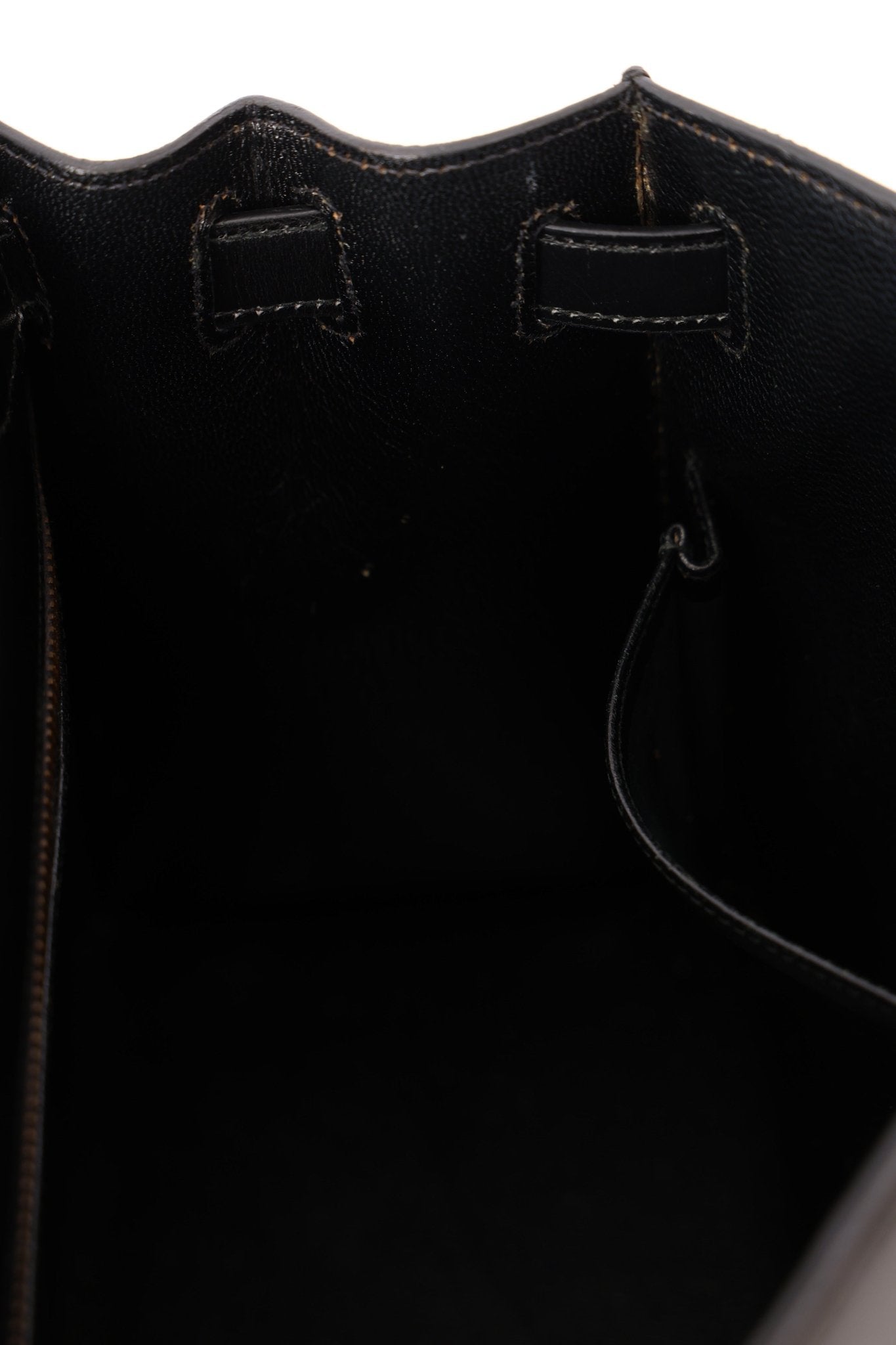 Hermès 1986 Noir Box Kelly 28 Sellier GHW - FashioNica